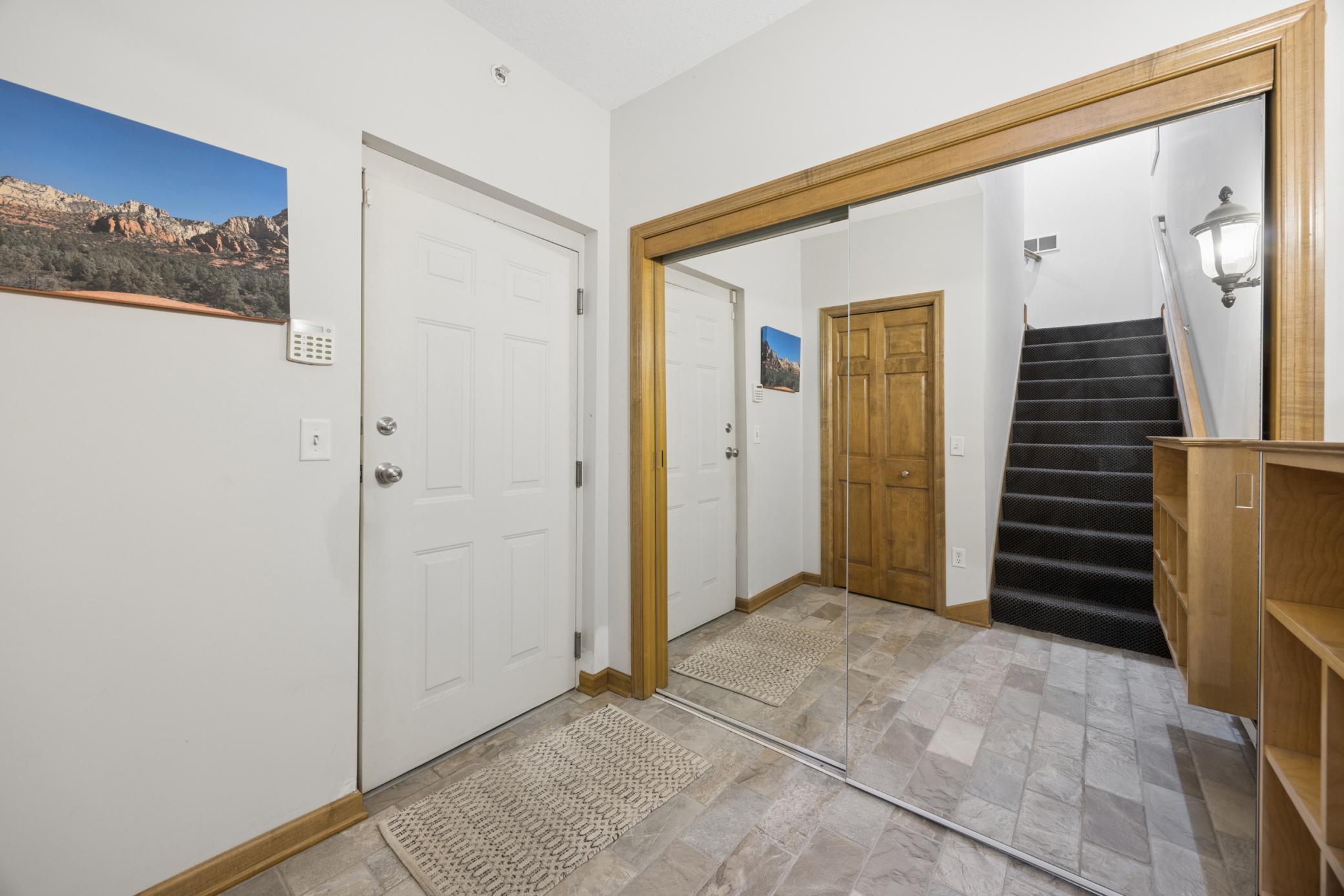 365 Willoughby Way W Property Photo 31