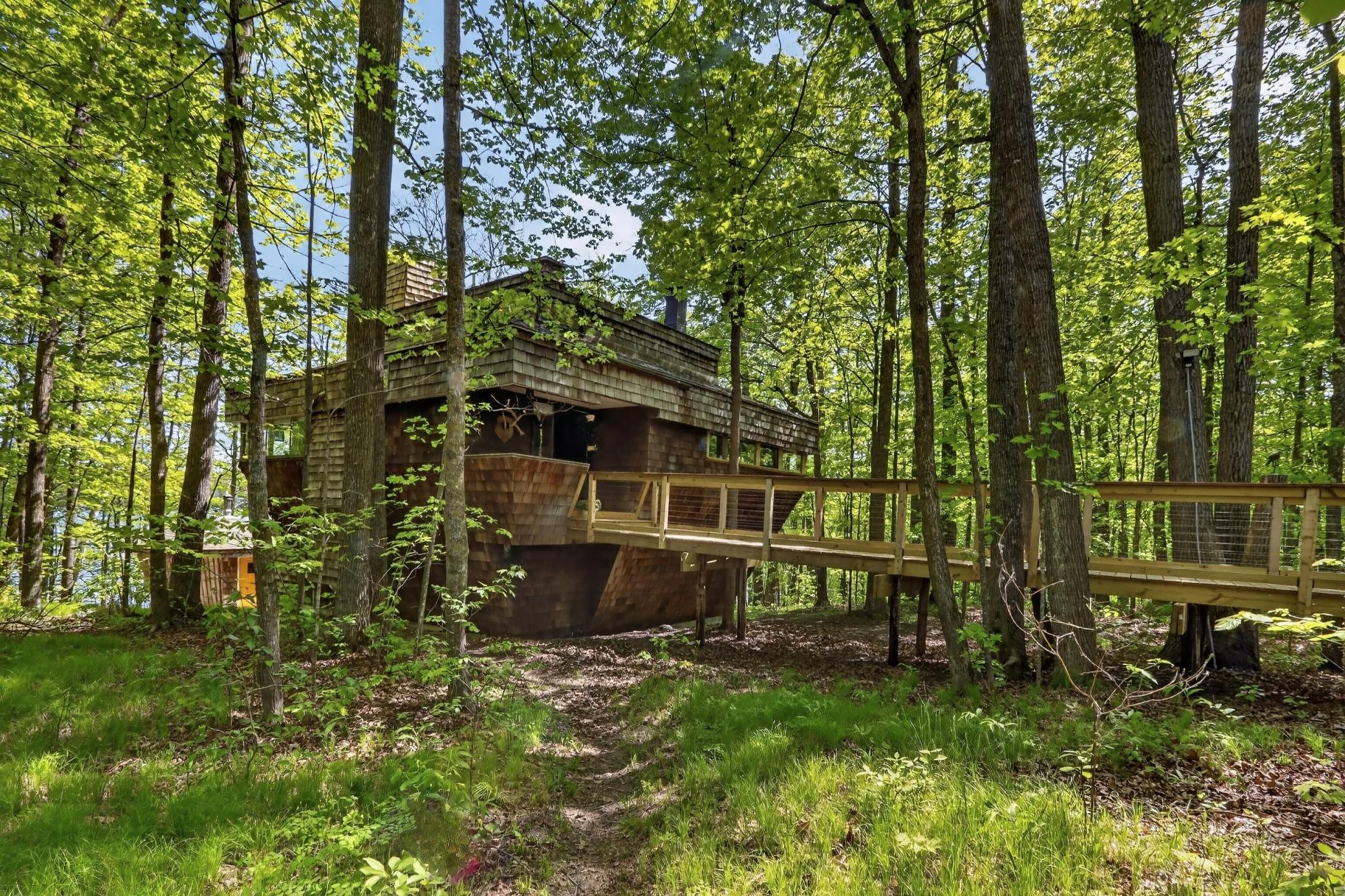 30333 Sunny Beach Road Property Photo 3