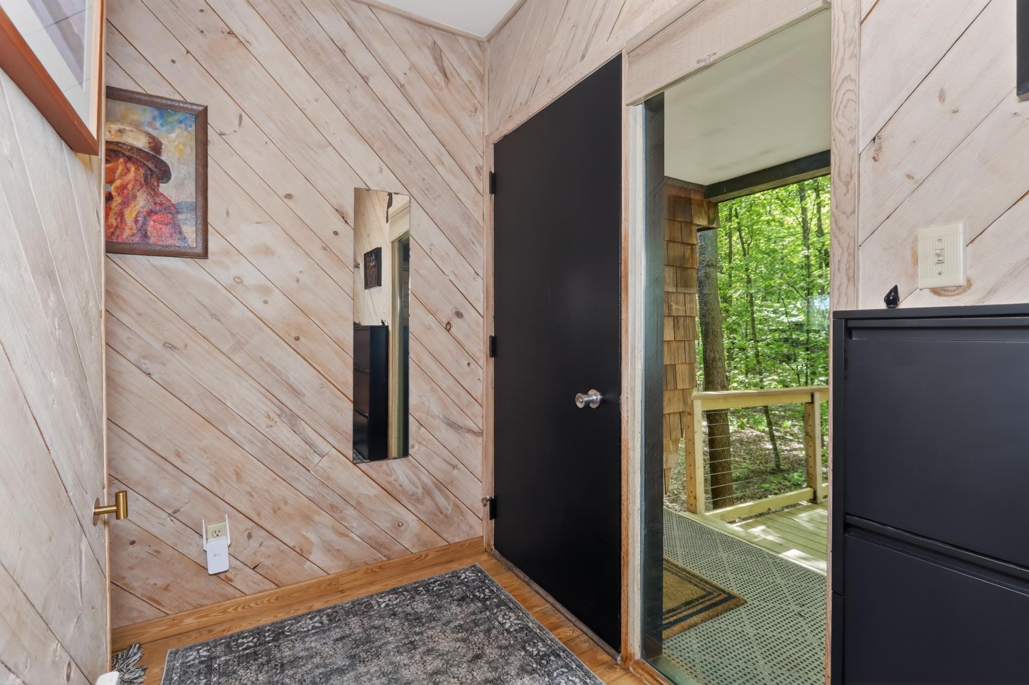 30333 Sunny Beach Road Property Photo 9