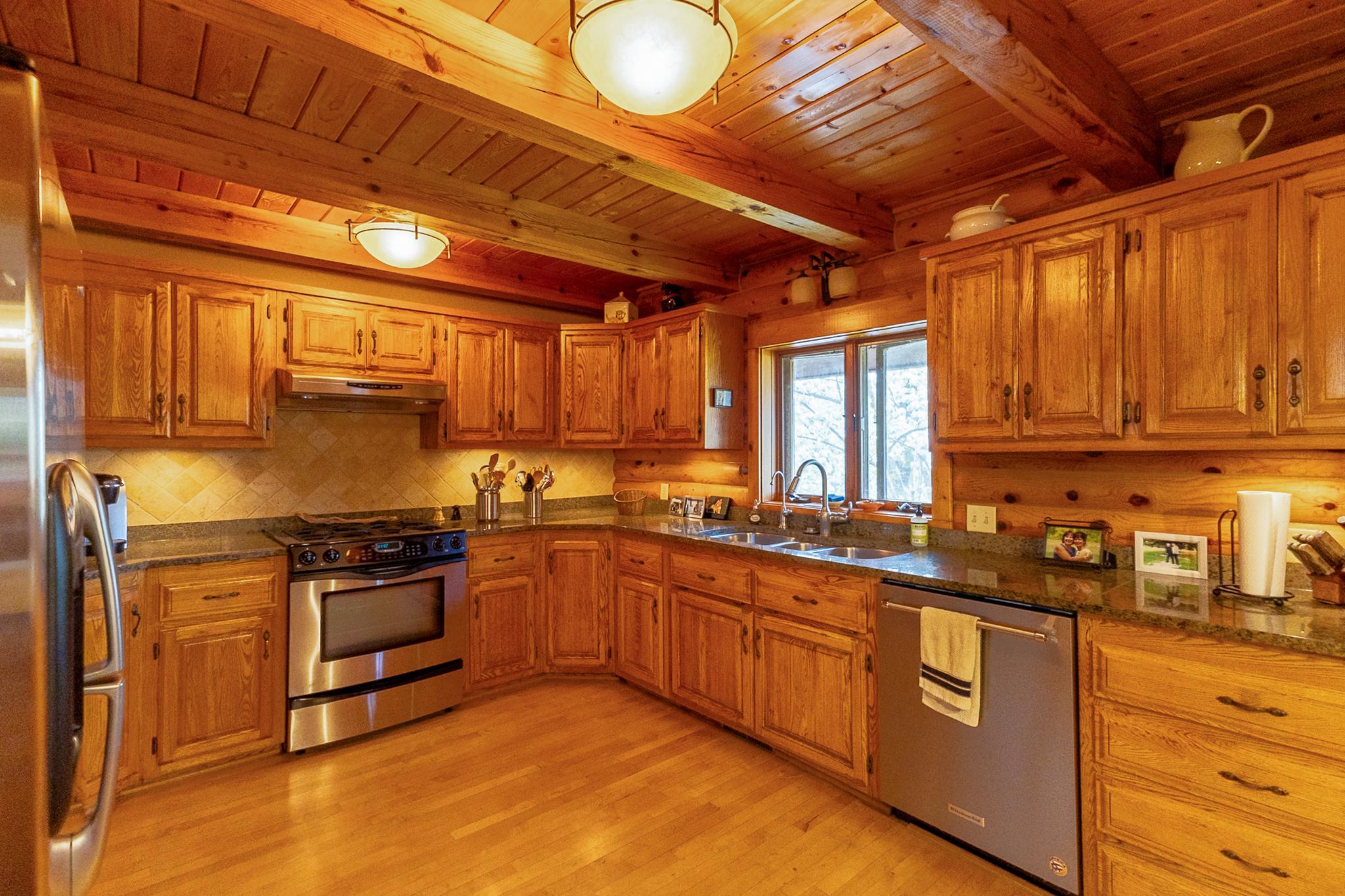 20266 Windhill Drive Property Photo 31
