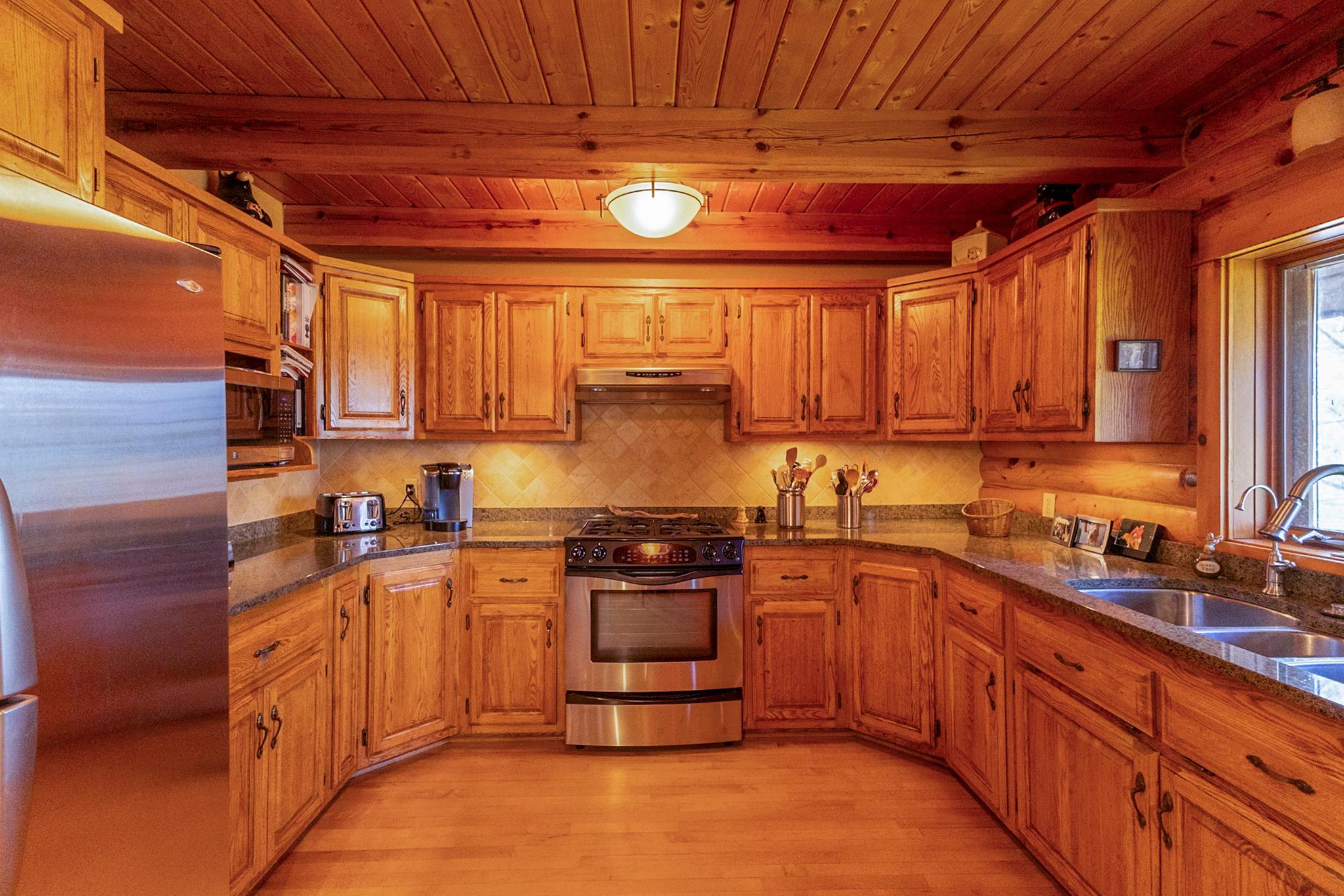 20266 Windhill Drive Property Photo 32