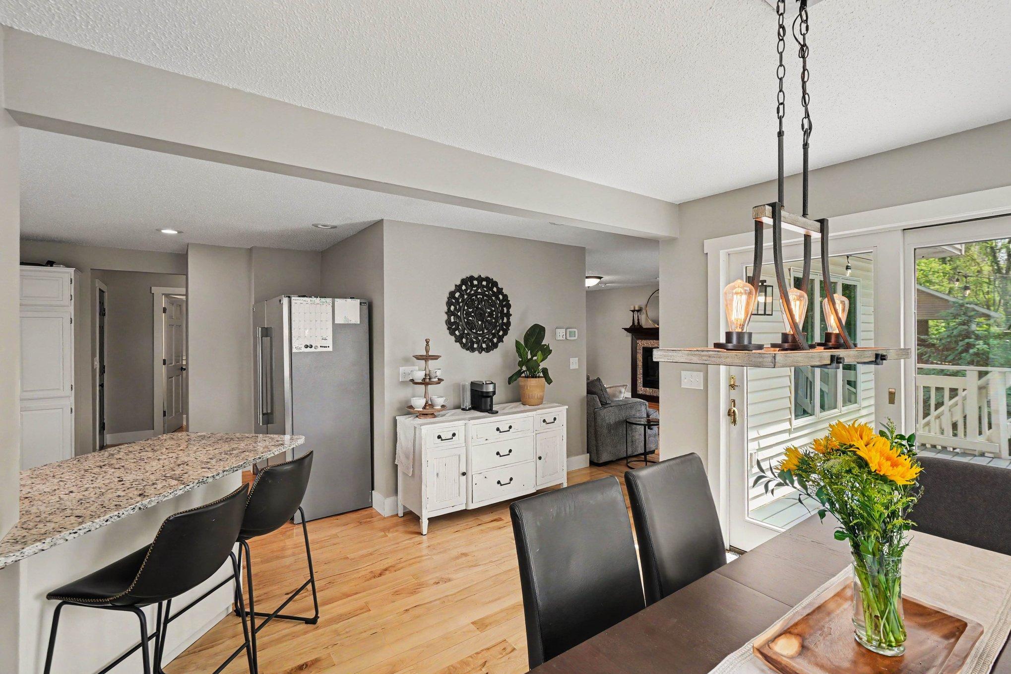 685 Flora Square Property Photo 11