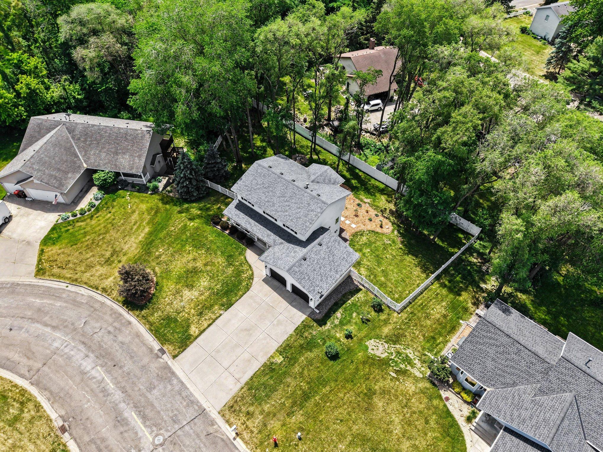 685 Flora Square Property Photo 15