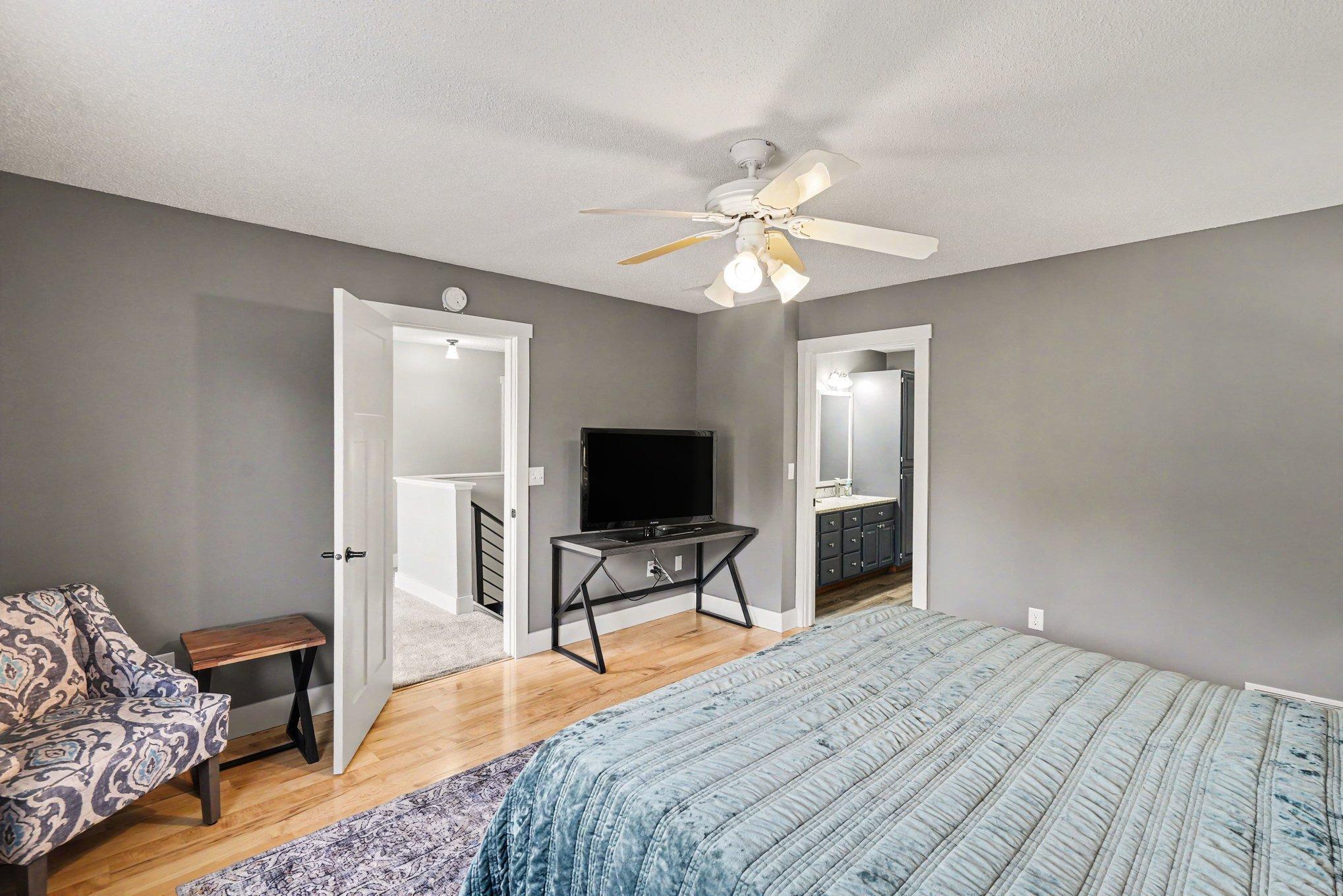 685 Flora Square Property Photo 16