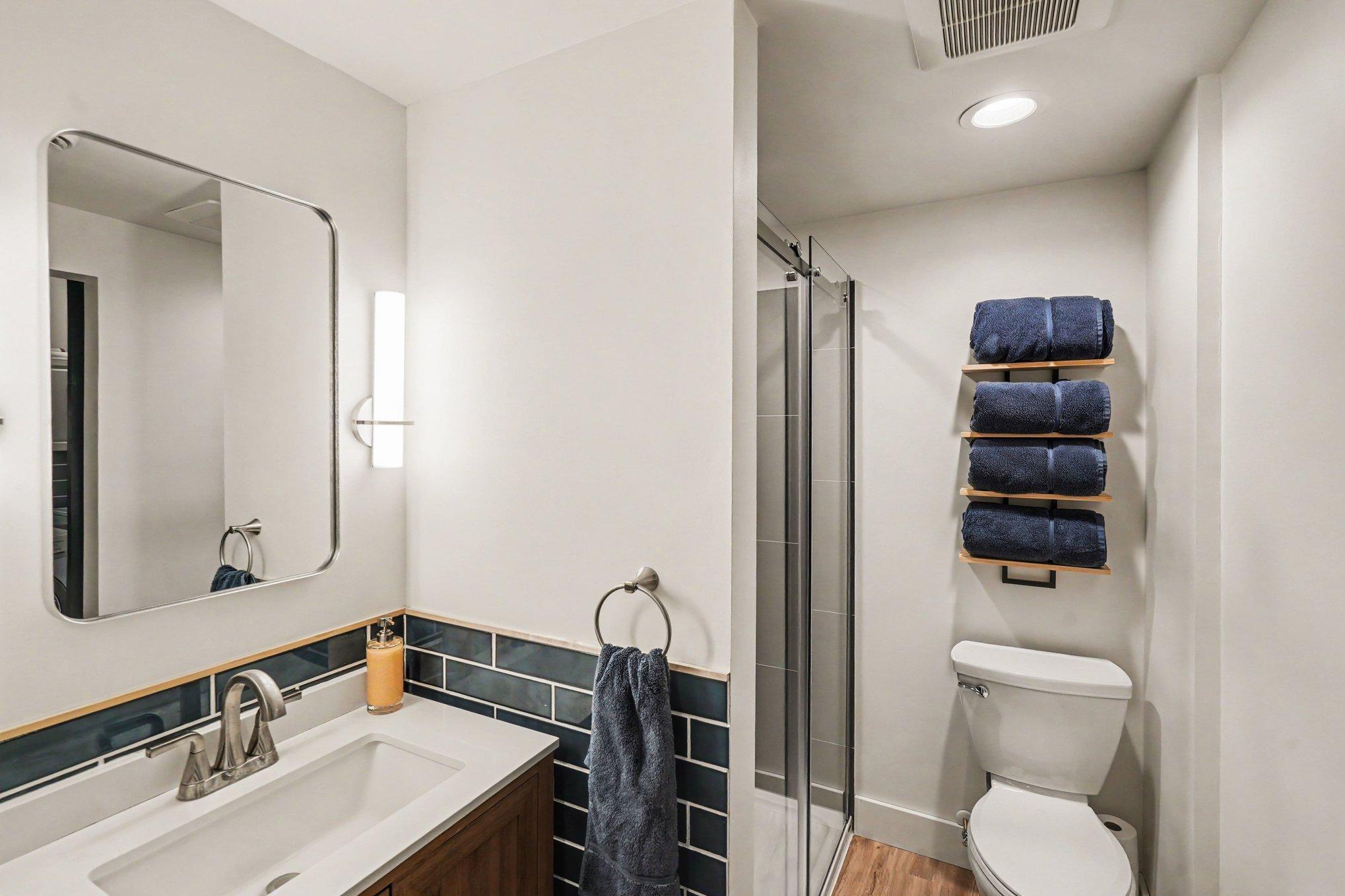 685 Flora Square Property Photo 28