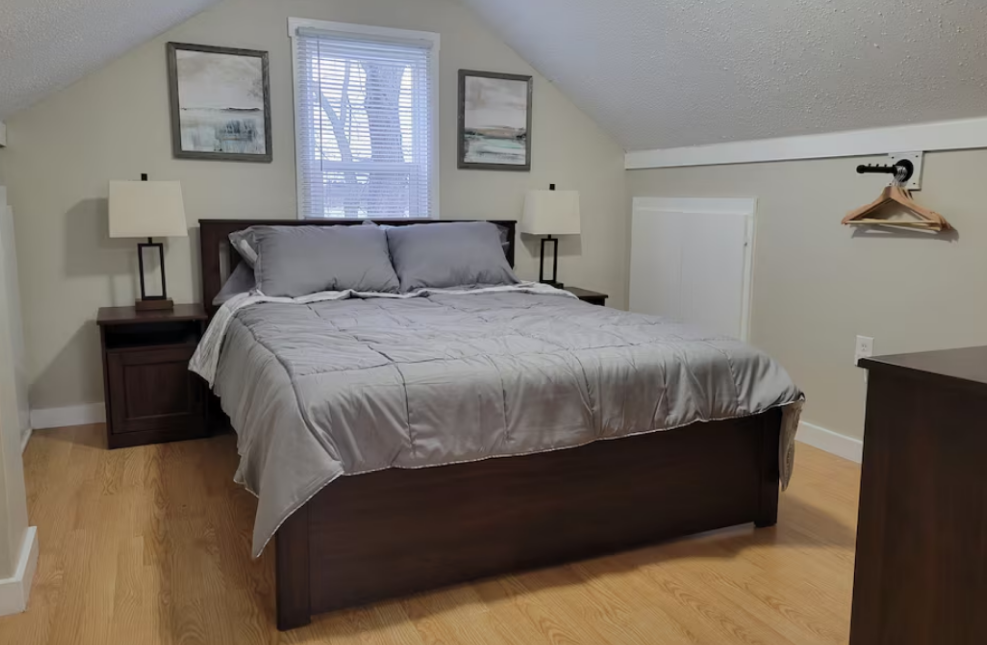 1844 E Shore Drive Property Photo 9