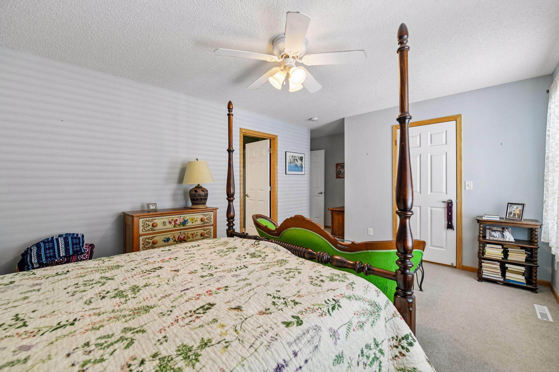5750 Village Trail Property Photo 33