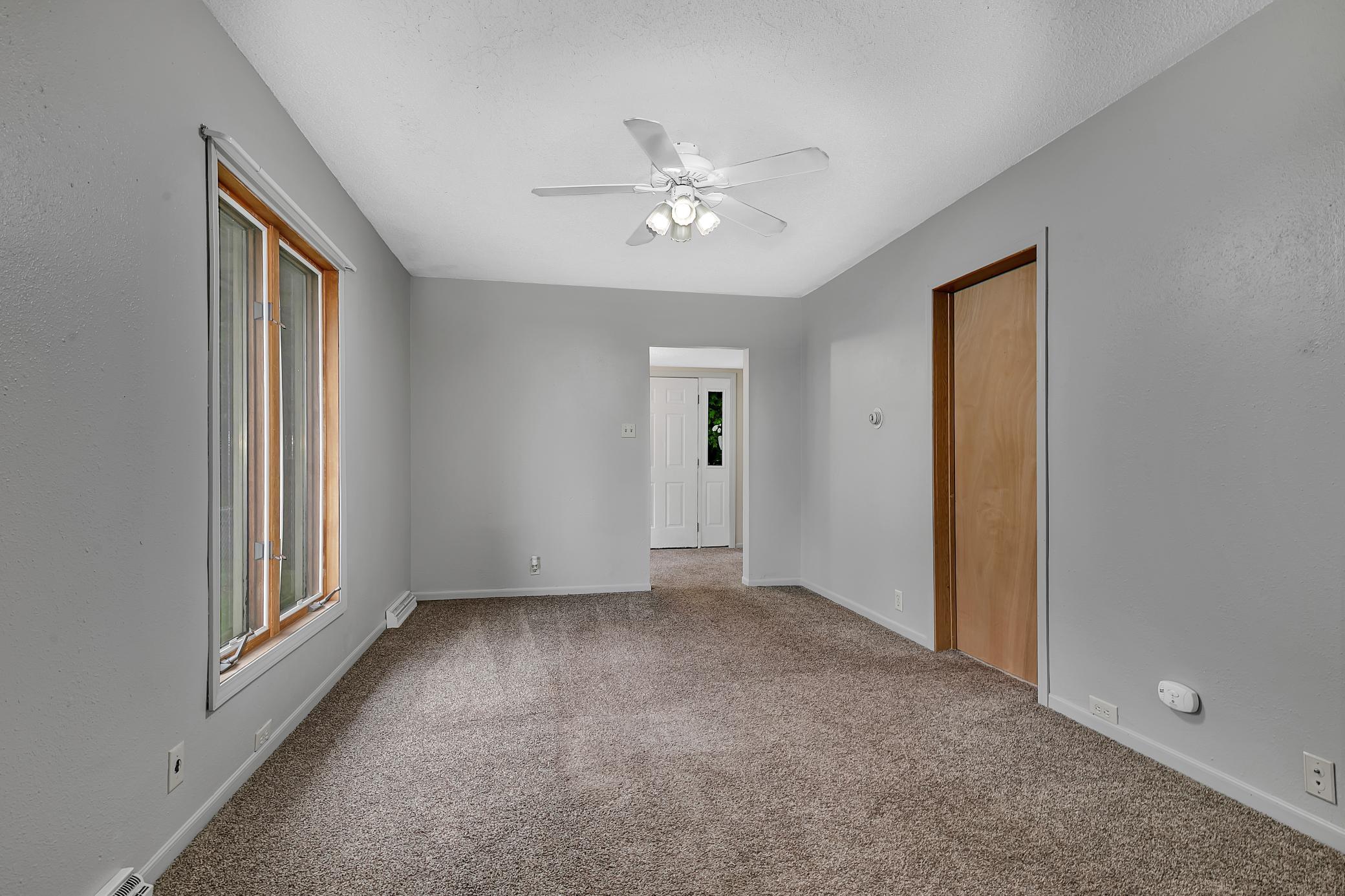 524 2nd Street Se Property Photo 8
