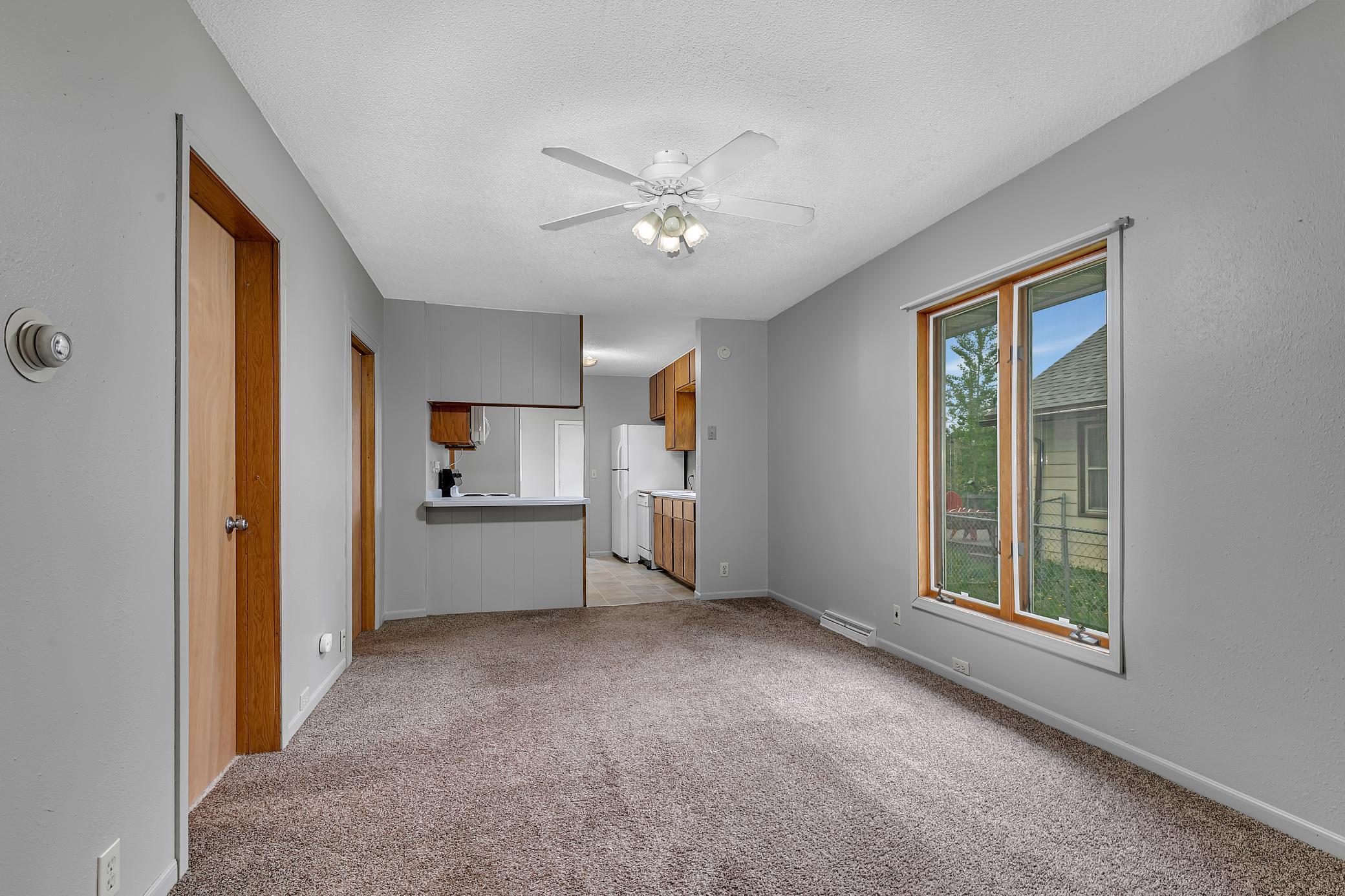 524 2nd Street Se Property Photo 10