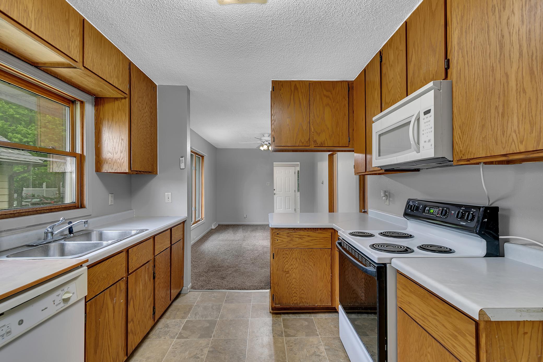 524 2nd Street Se Property Photo 11