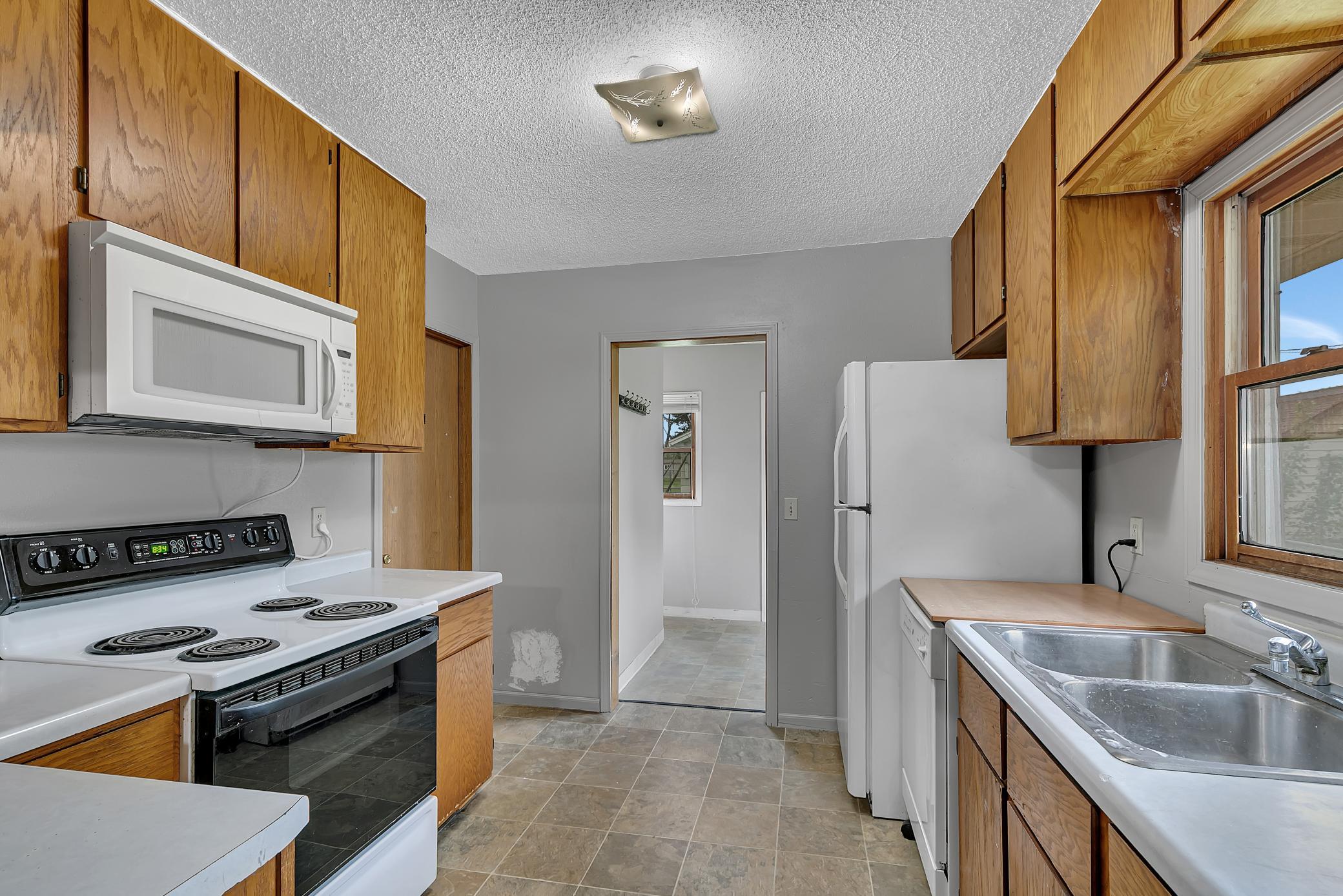 524 2nd Street Se Property Photo 13