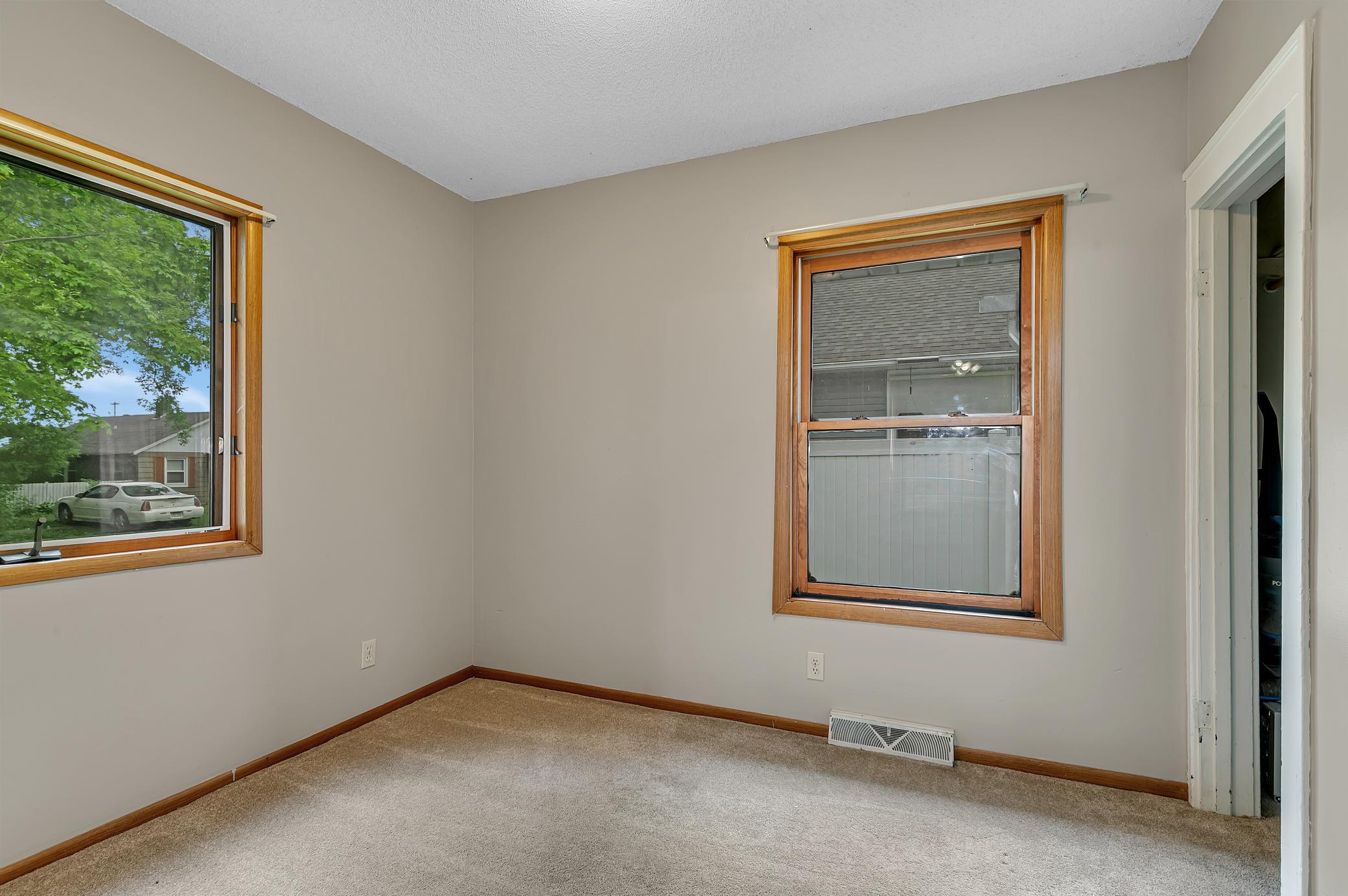 524 2nd Street Se Property Photo 16