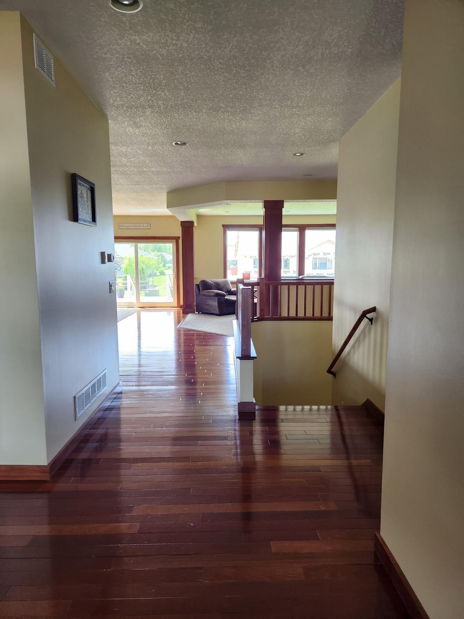 731 St James Circle Property Photo 8