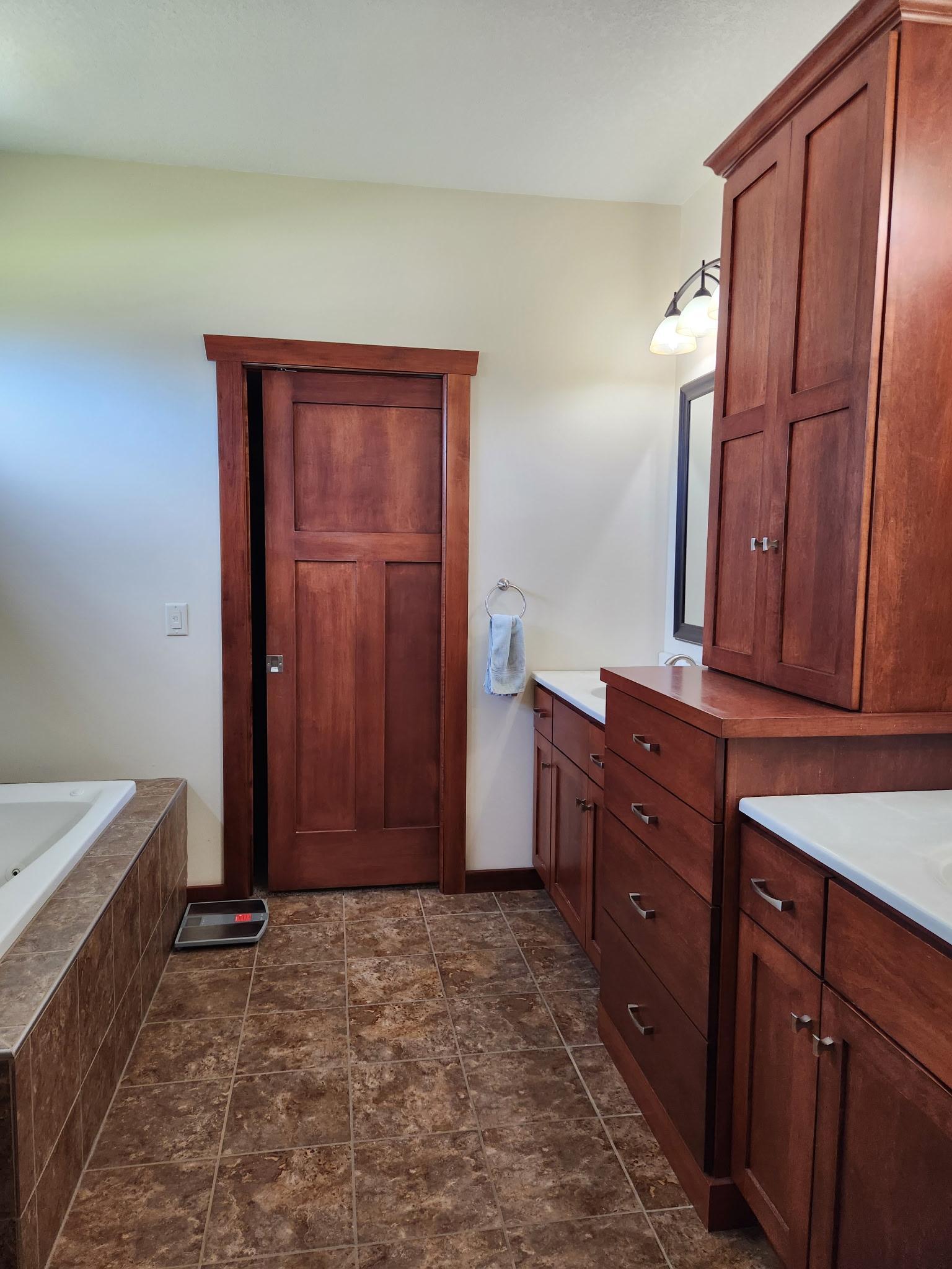 731 St James Circle Property Photo 16