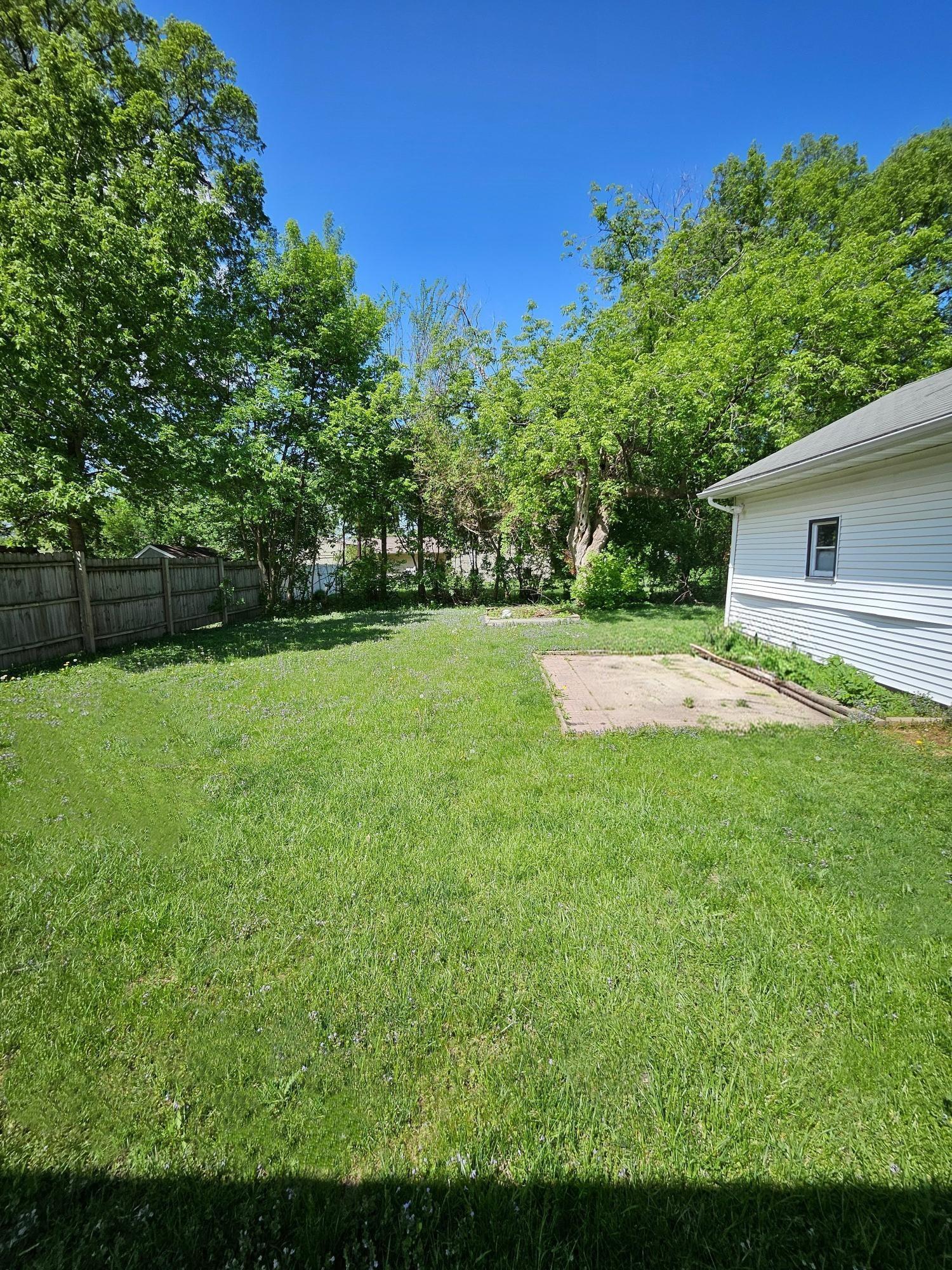 809 Park Avenue Property Photo 4