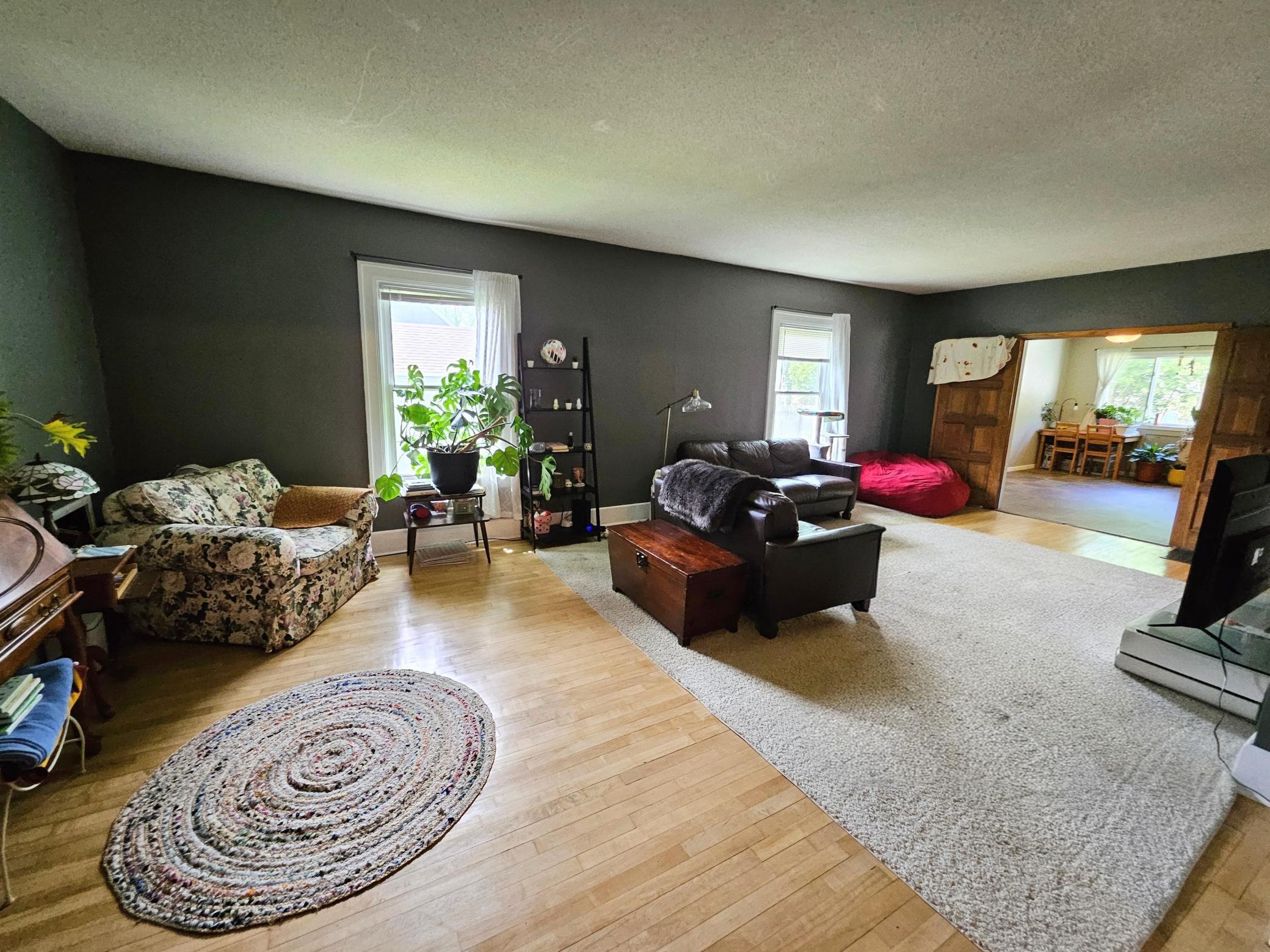 809 Park Avenue Property Photo 6