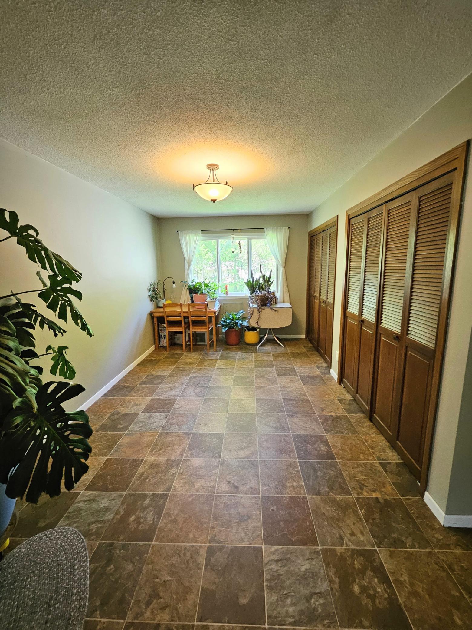 809 Park Avenue Property Photo 10