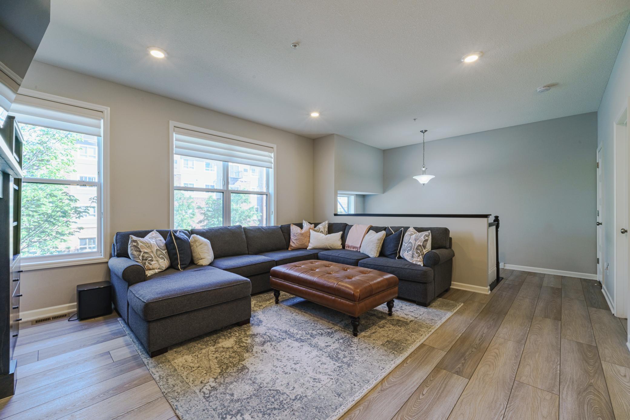 4015 River Valley Way Property Photo 5