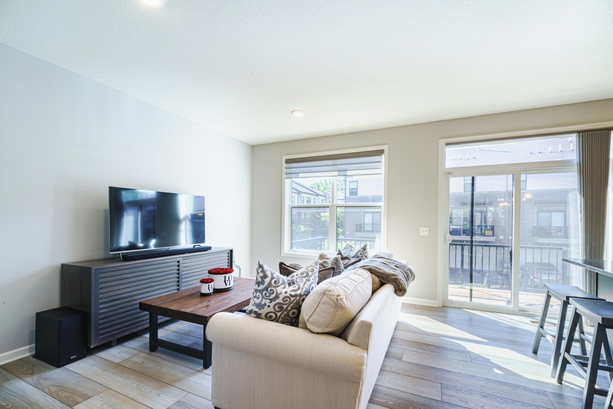 4015 River Valley Way Property Photo 10