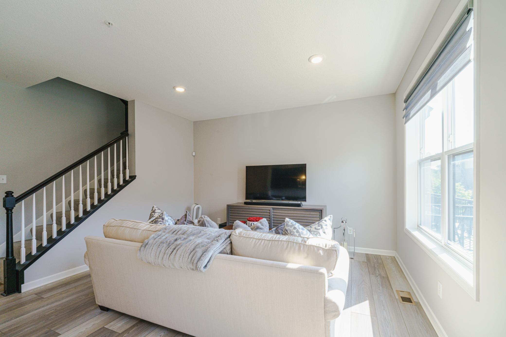 4015 River Valley Way Property Photo 11