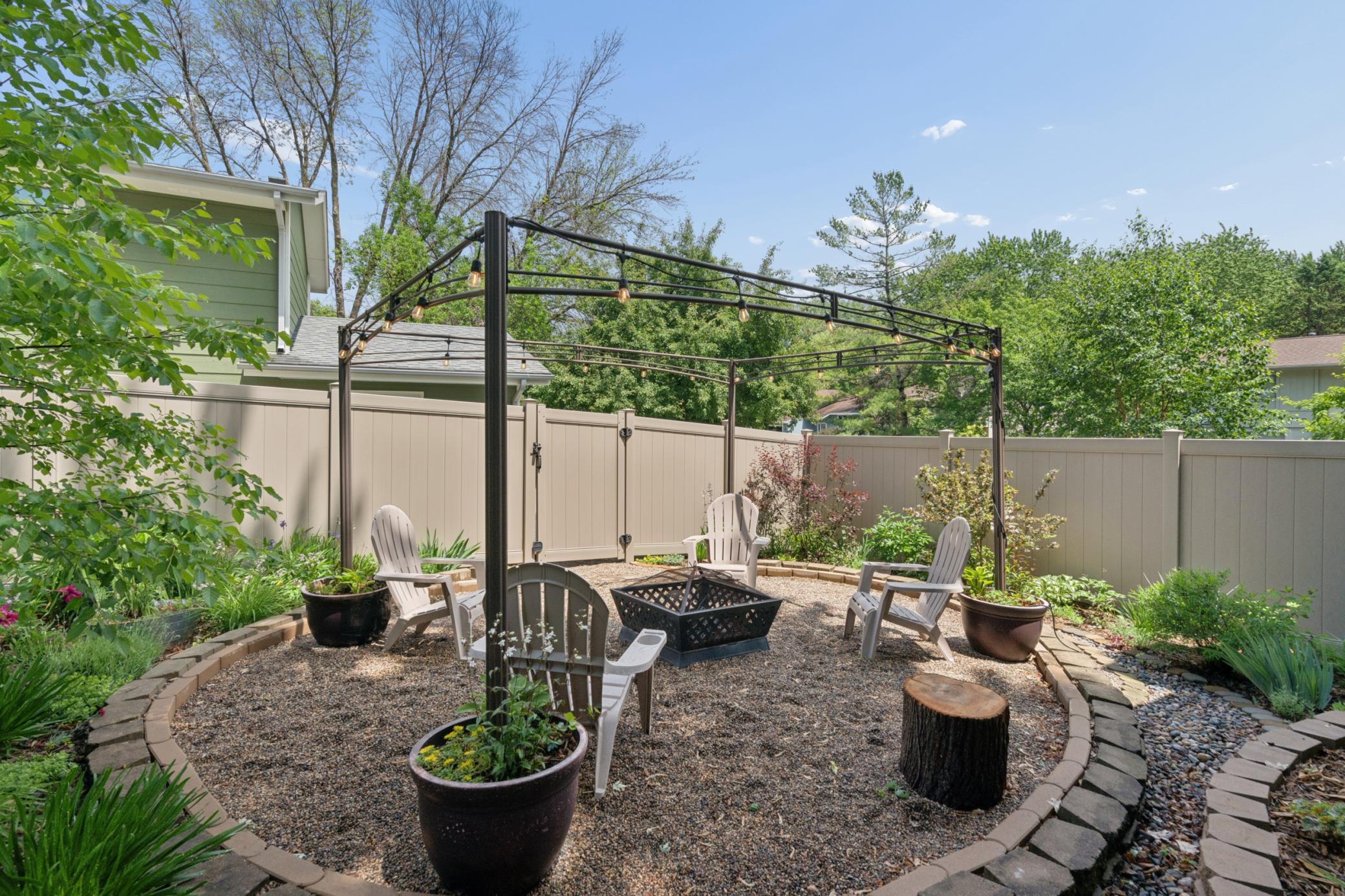 503 Laredo Lane Property Photo 2