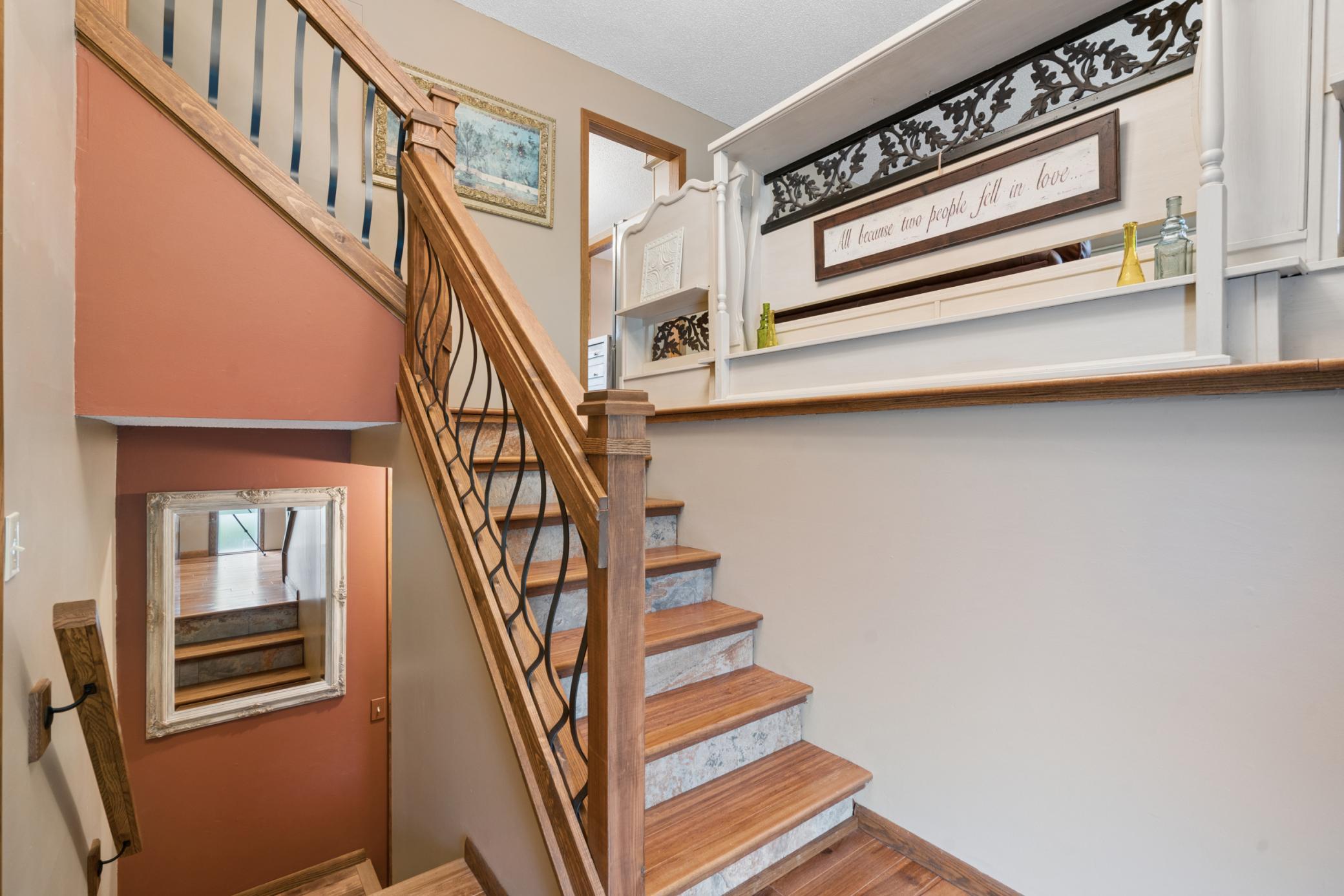 503 Laredo Lane Property Photo 8