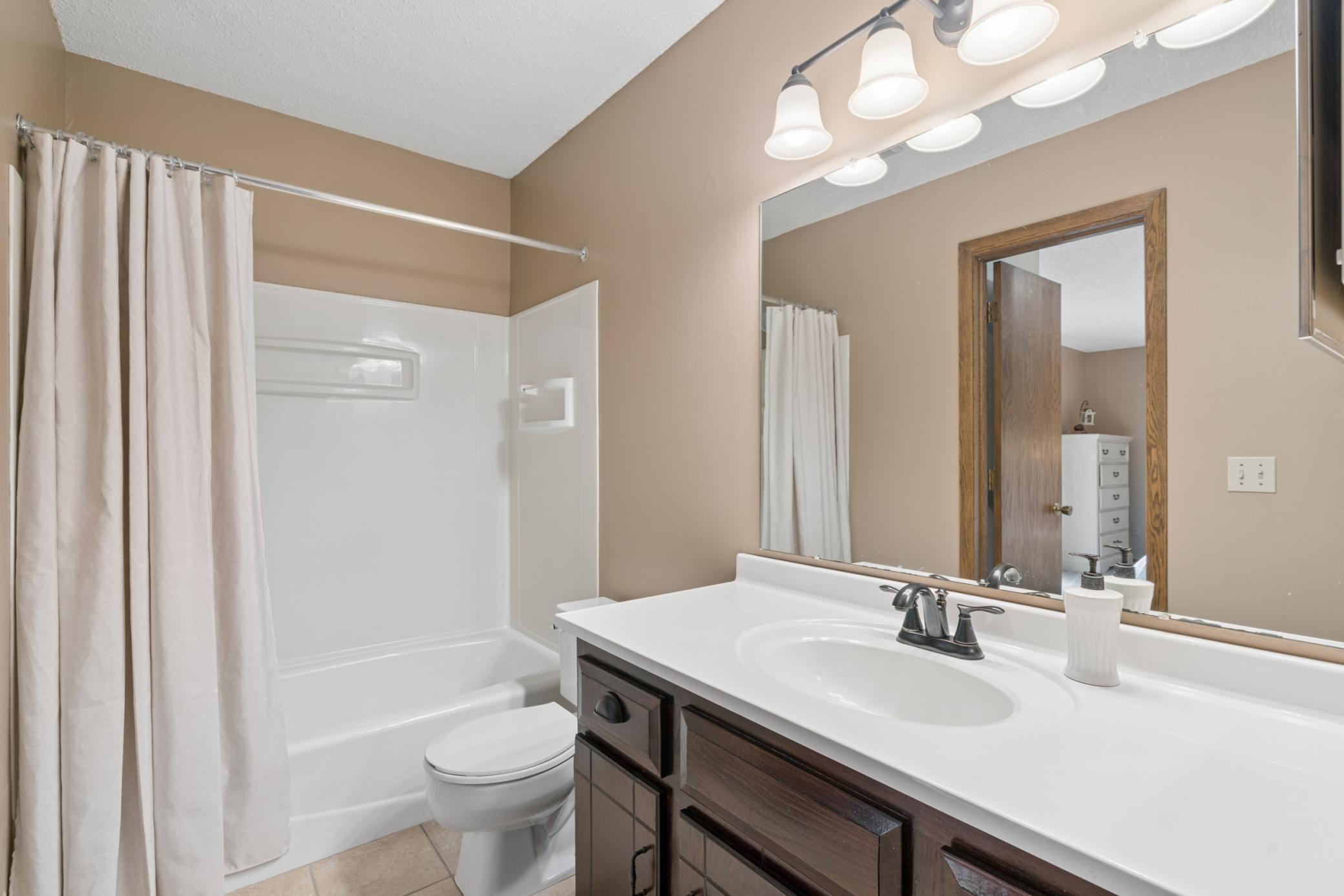 503 Laredo Lane Property Photo 17