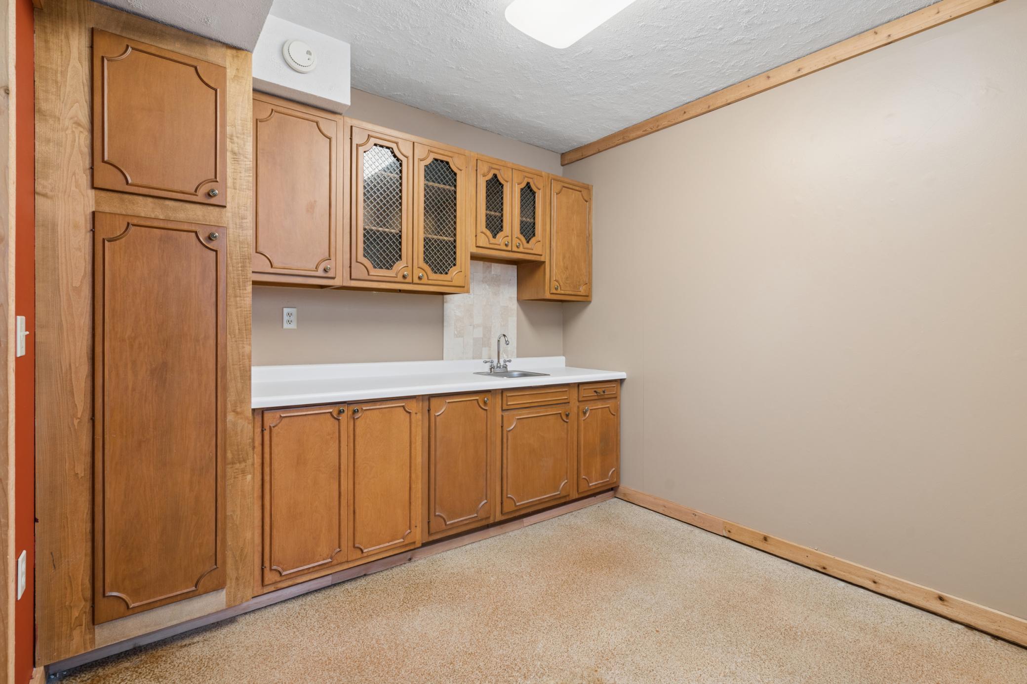 503 Laredo Lane Property Photo 27