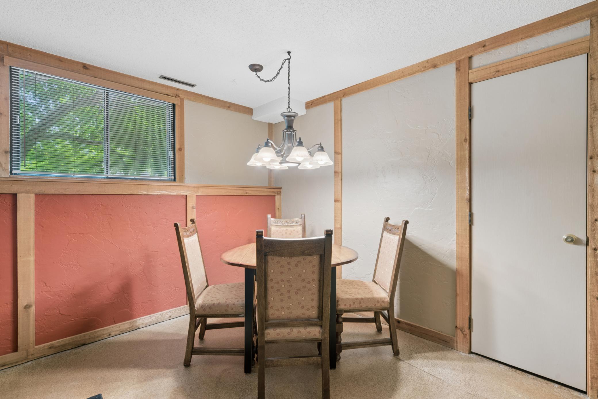 503 Laredo Lane Property Photo 33