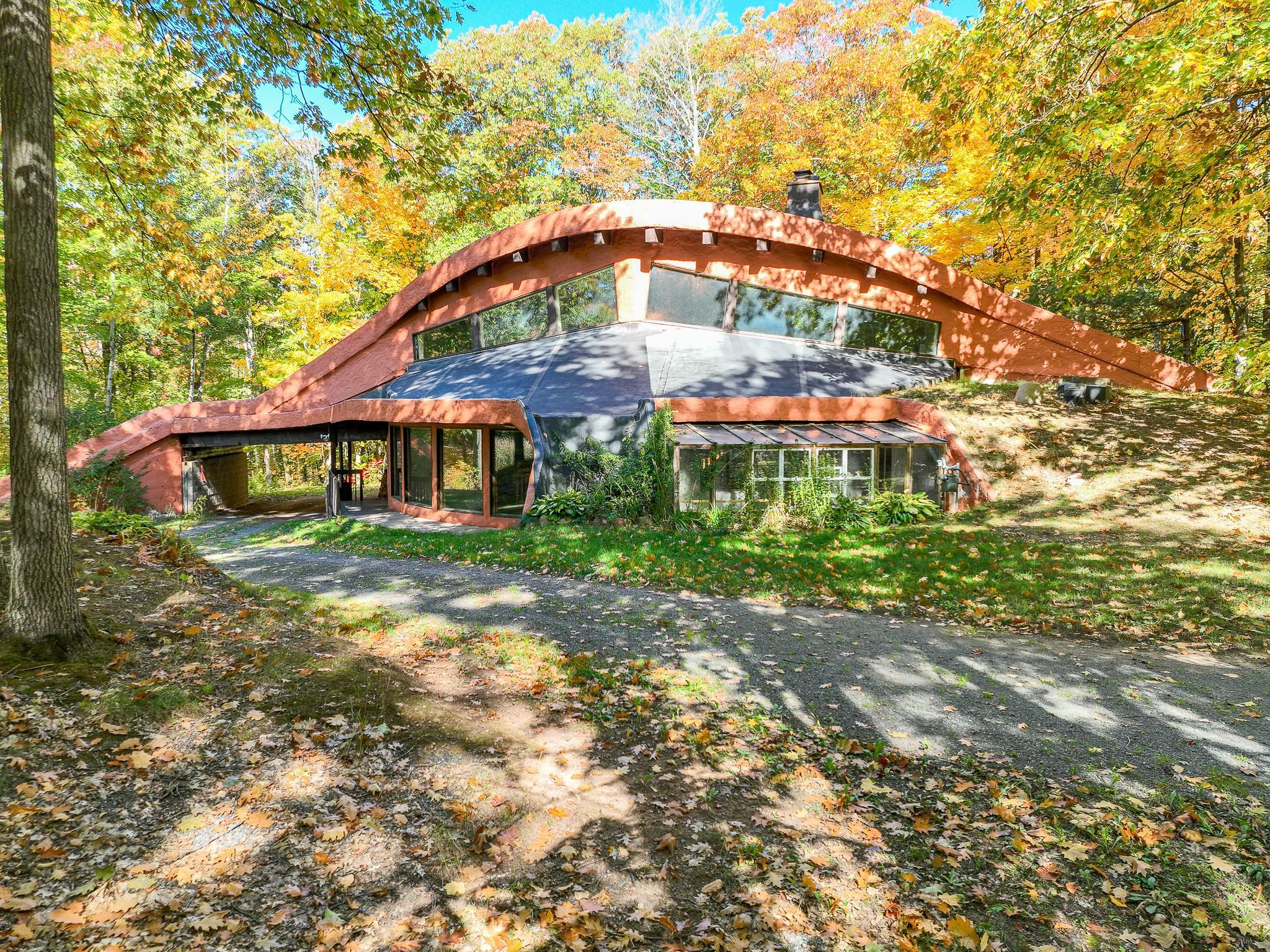 4973 S County Road F Property Photo 1