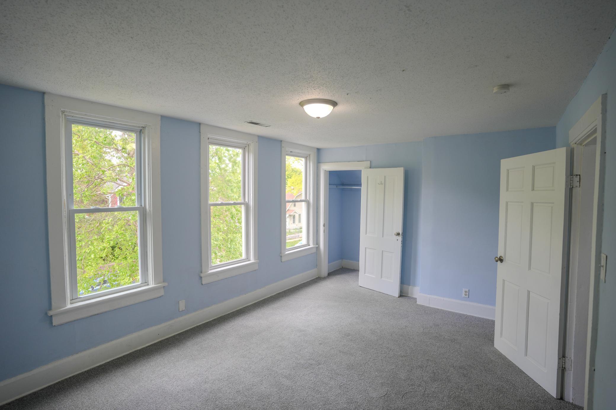 538 Charles Avenue Property Photo 8