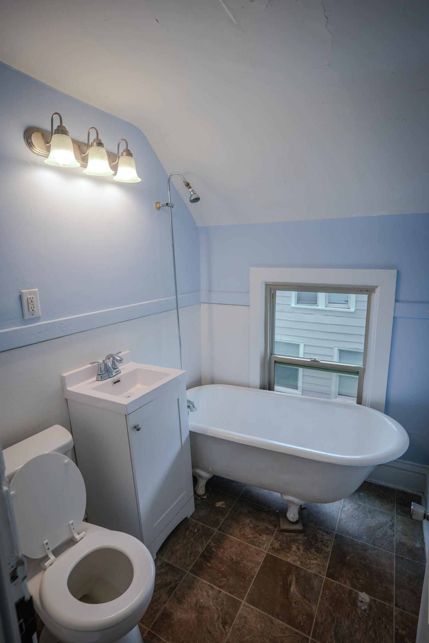538 Charles Avenue Property Photo 10