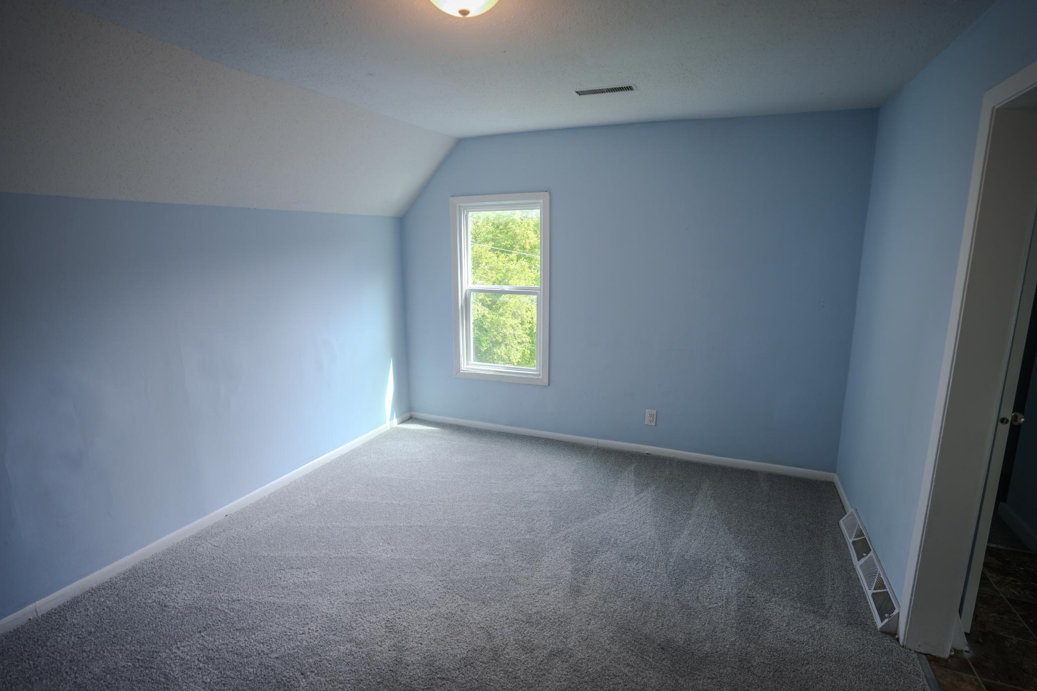 538 Charles Avenue Property Photo 11