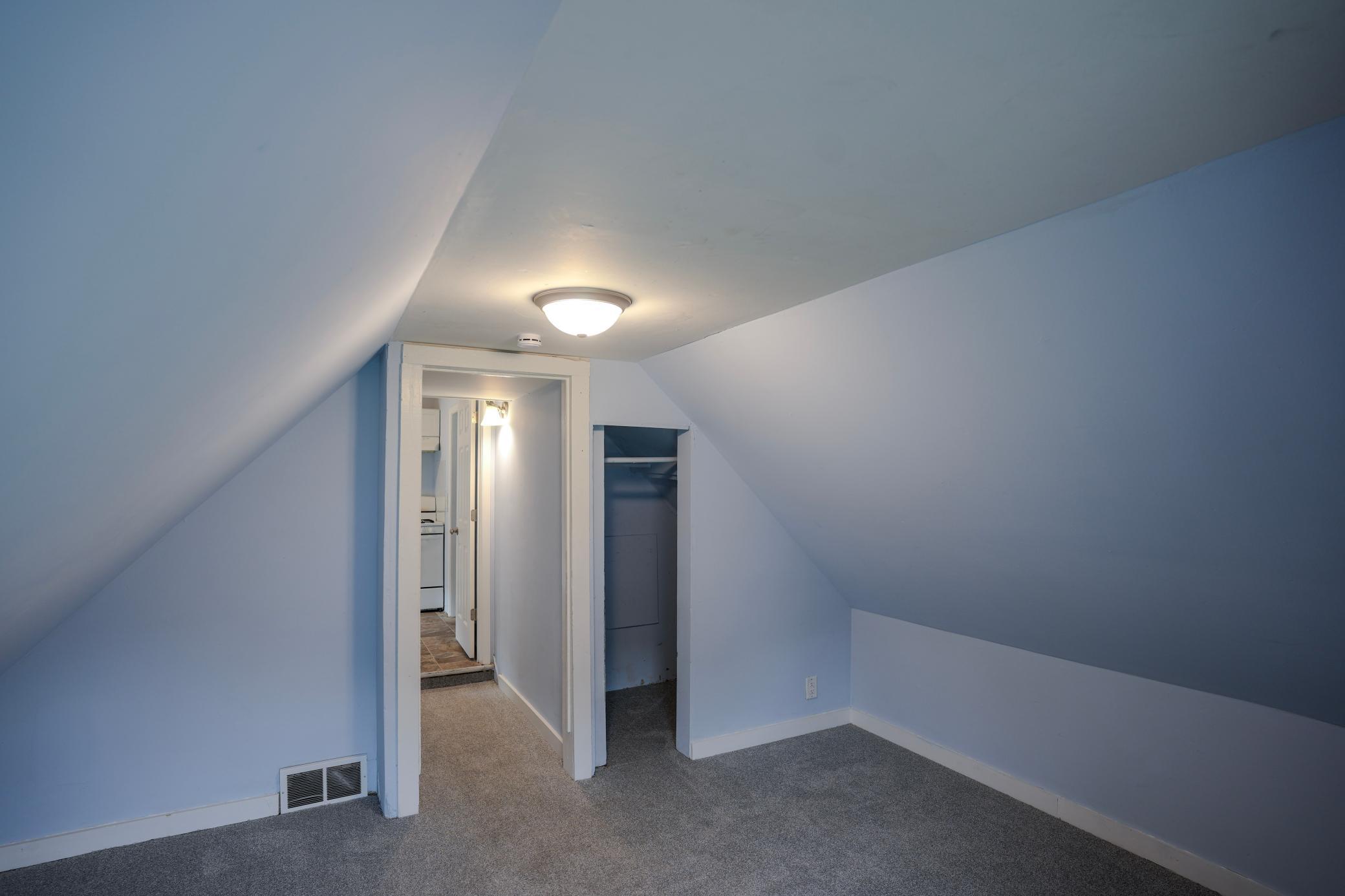 538 Charles Avenue Property Photo 17