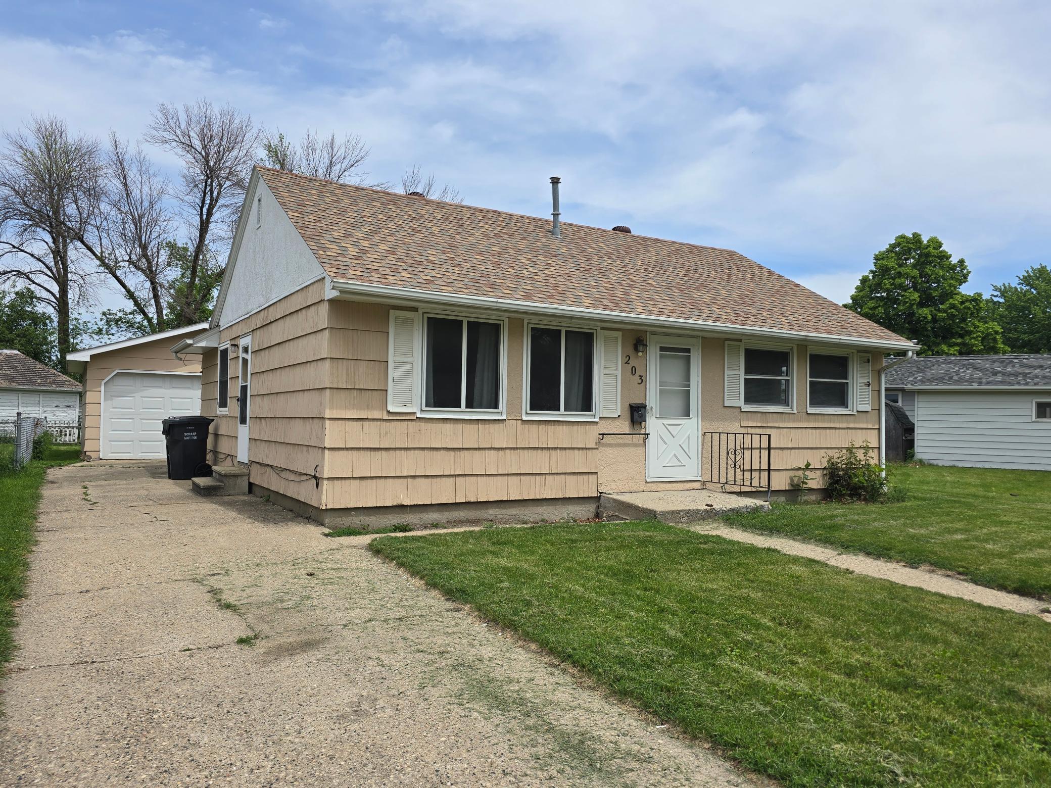 203 Thomas Avenue Property Photo 1
