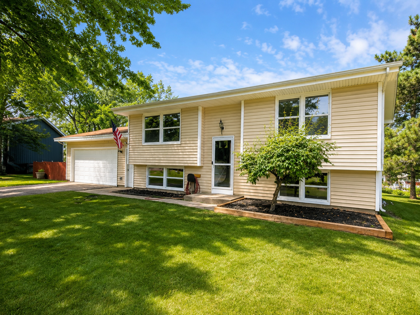 4653 152nd Court Property Photo 1