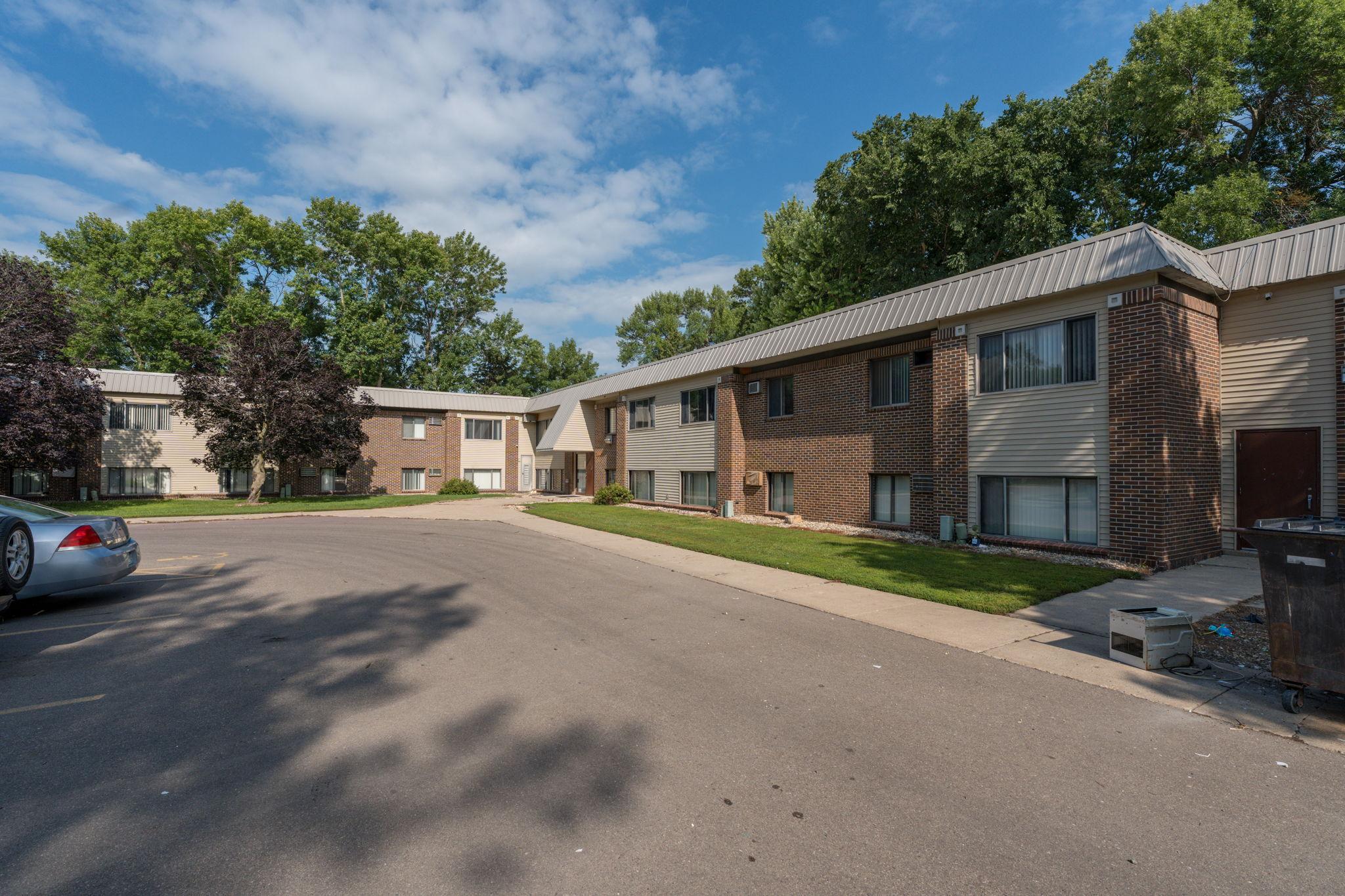 3200 Maple Avenue Property Photo 1