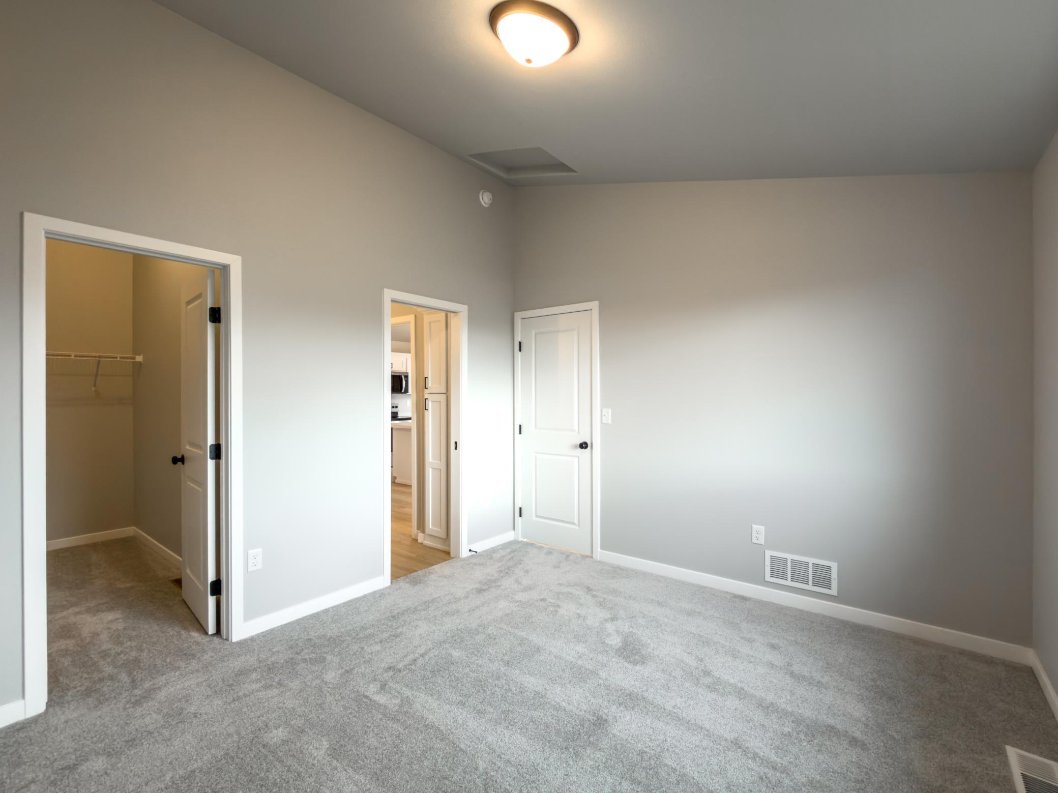 6276 85 Avenue S Property Photo 12