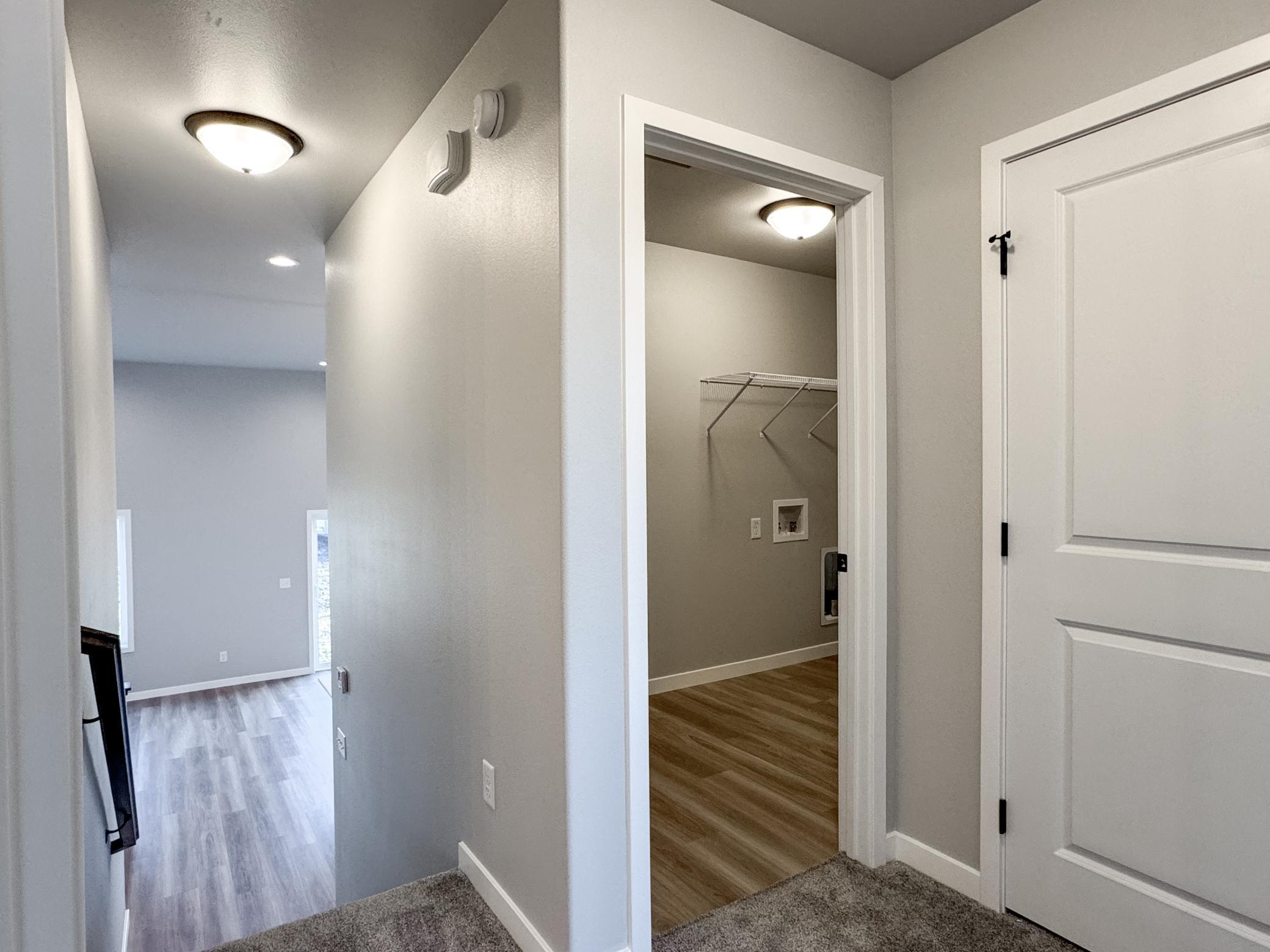 1105 Jill Drive W Property Photo 15