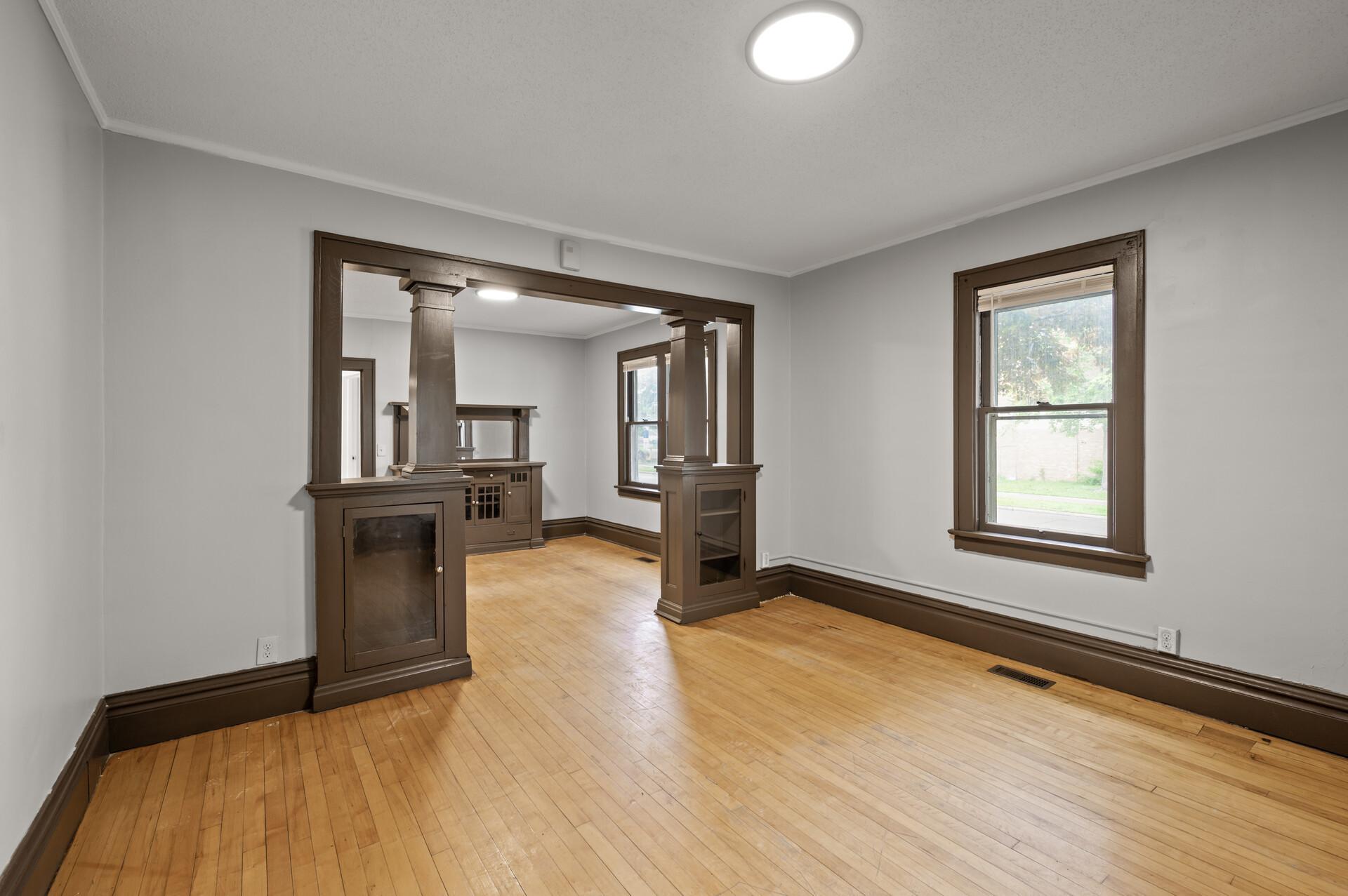 3400 Elliot Avenue Property Photo 4