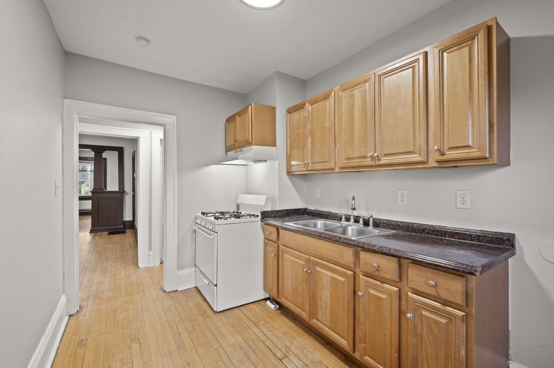 3400 Elliot Avenue Property Photo 9