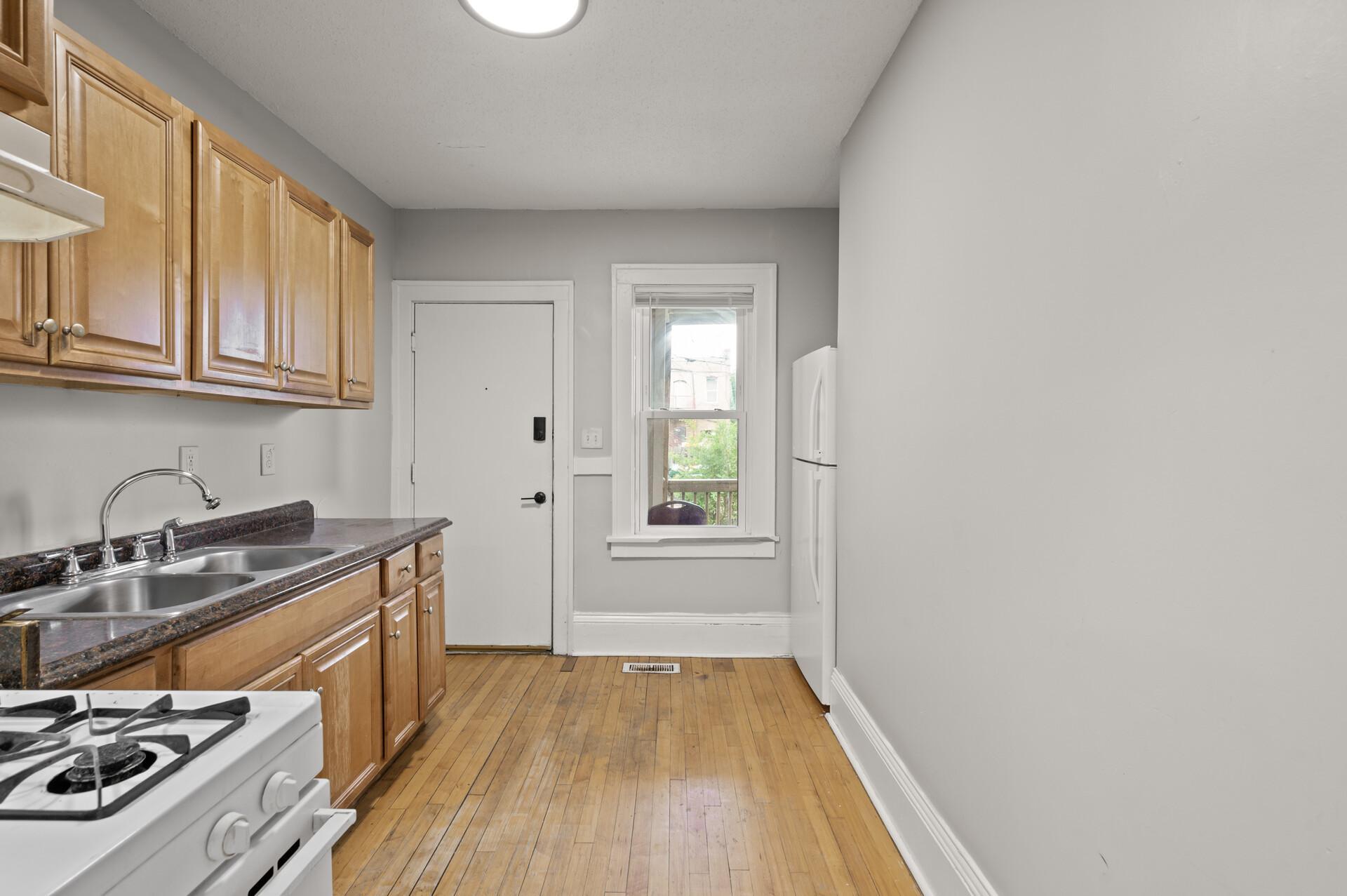 3400 Elliot Avenue Property Photo 10