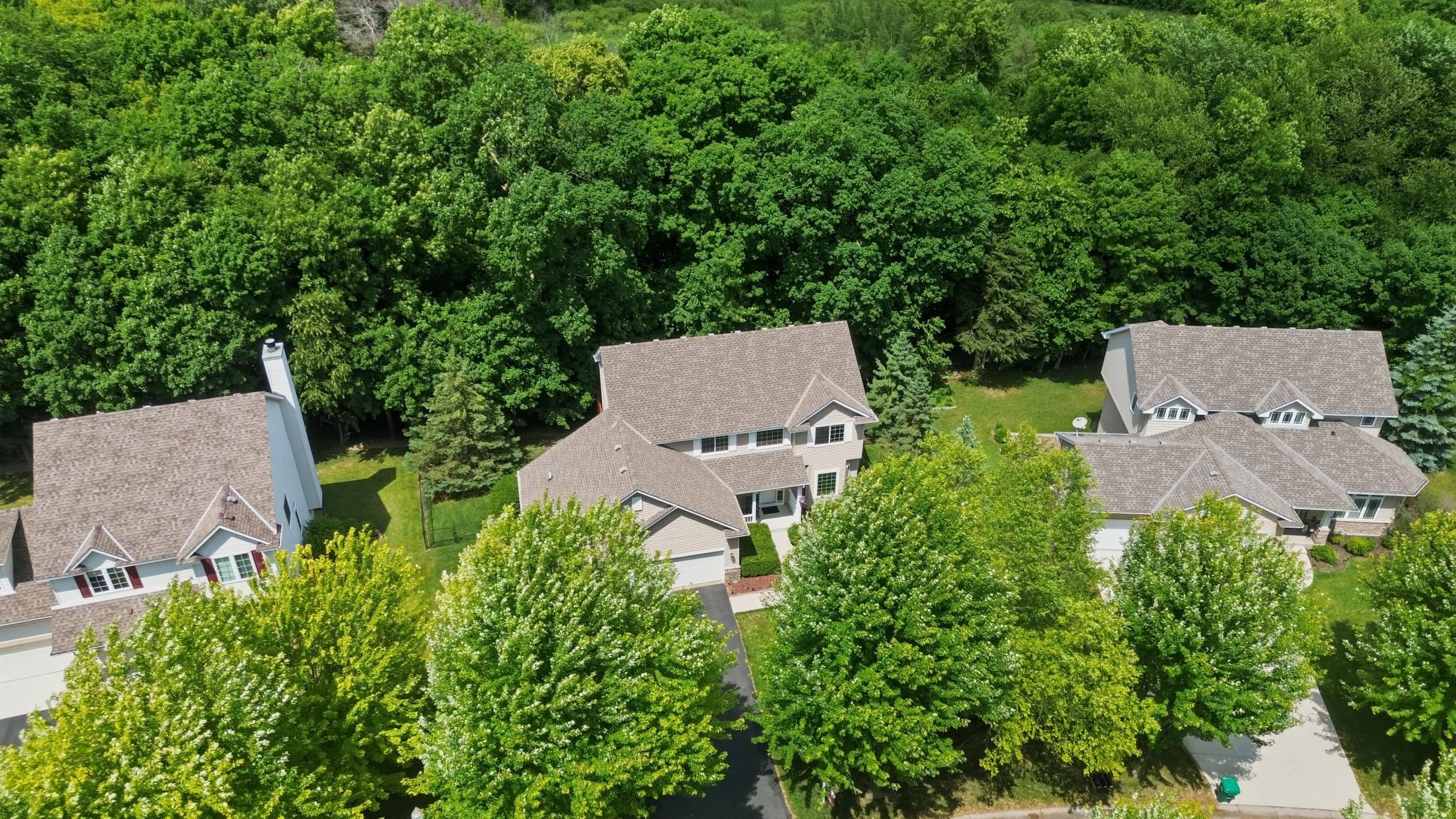 9142 Woodland Drive Property Photo 2