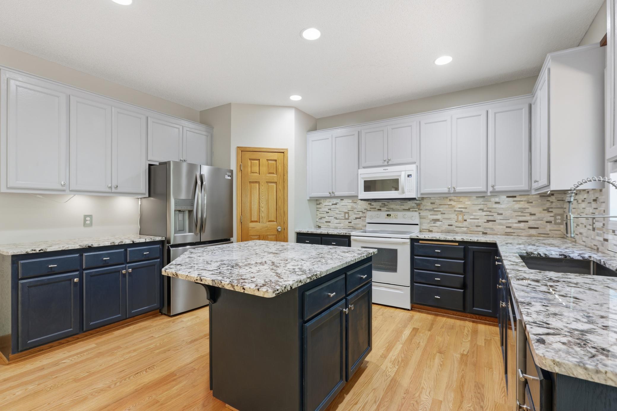 9142 Woodland Drive Property Photo 12