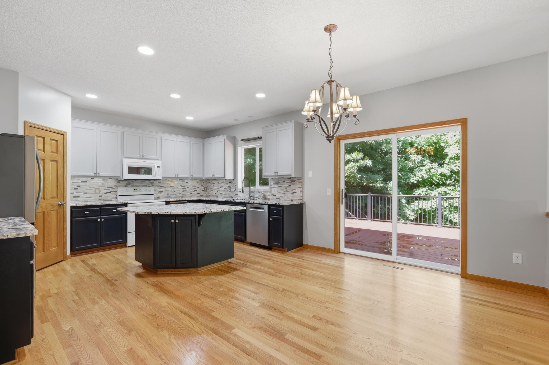 9142 Woodland Drive Property Photo 15