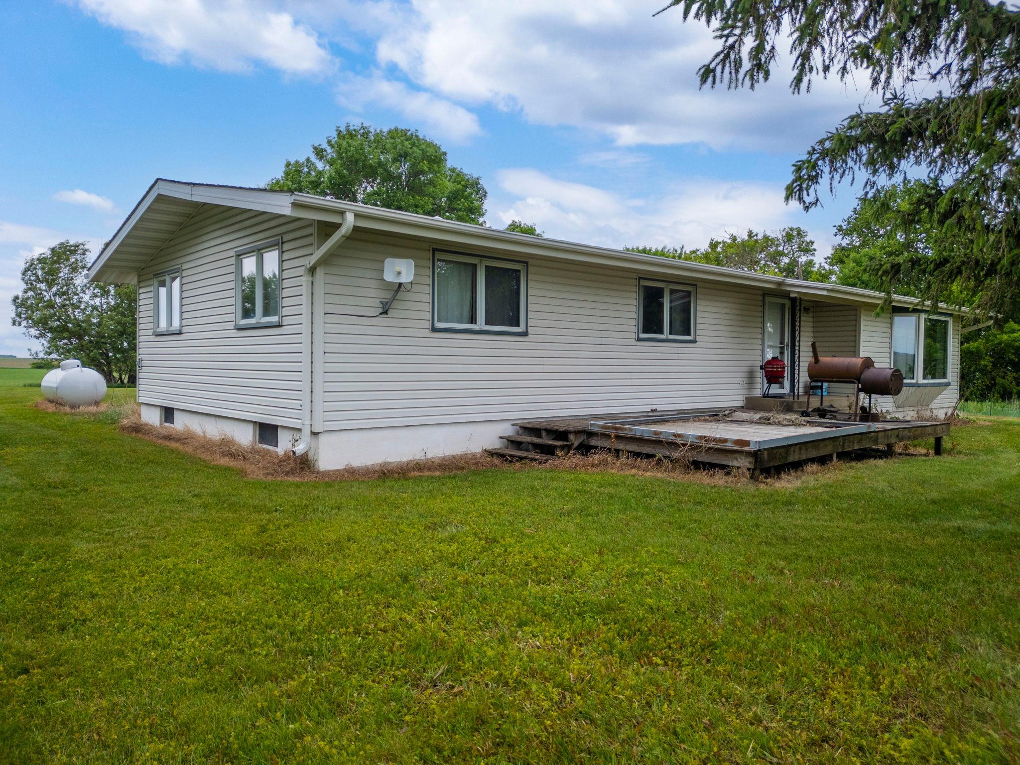 25975 630th Avenue Property Photo 6