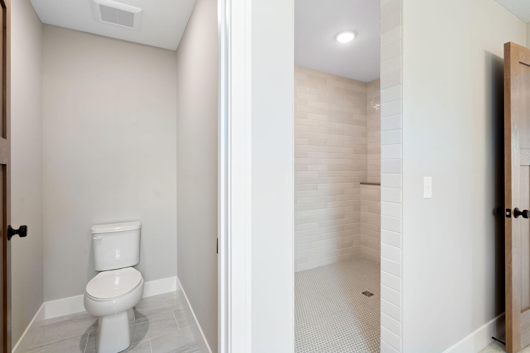 4986 Dodd Road Property Photo 21