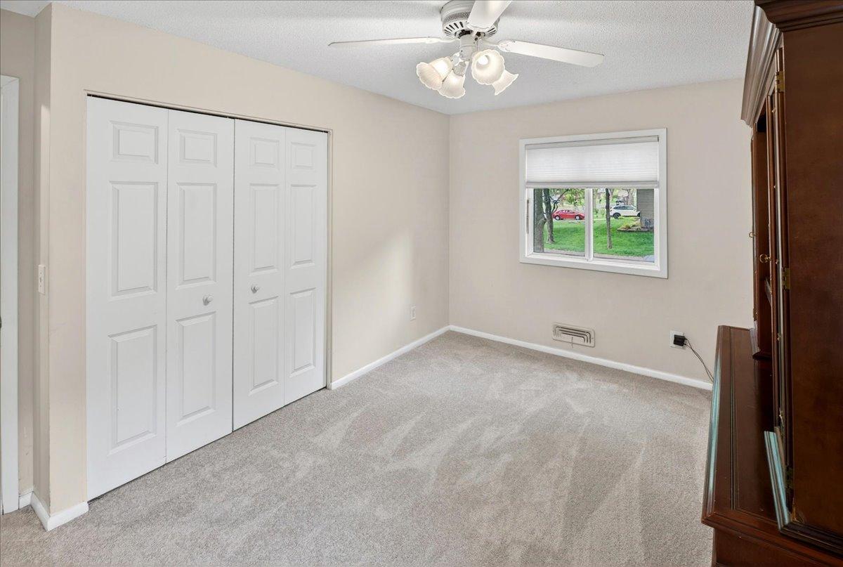 10204 Valley Forge Lane N Property Photo 16