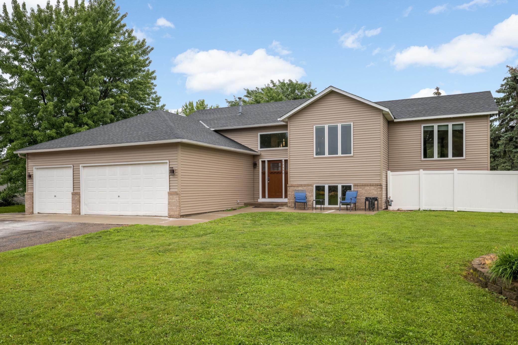 17550 Foxboro Lane