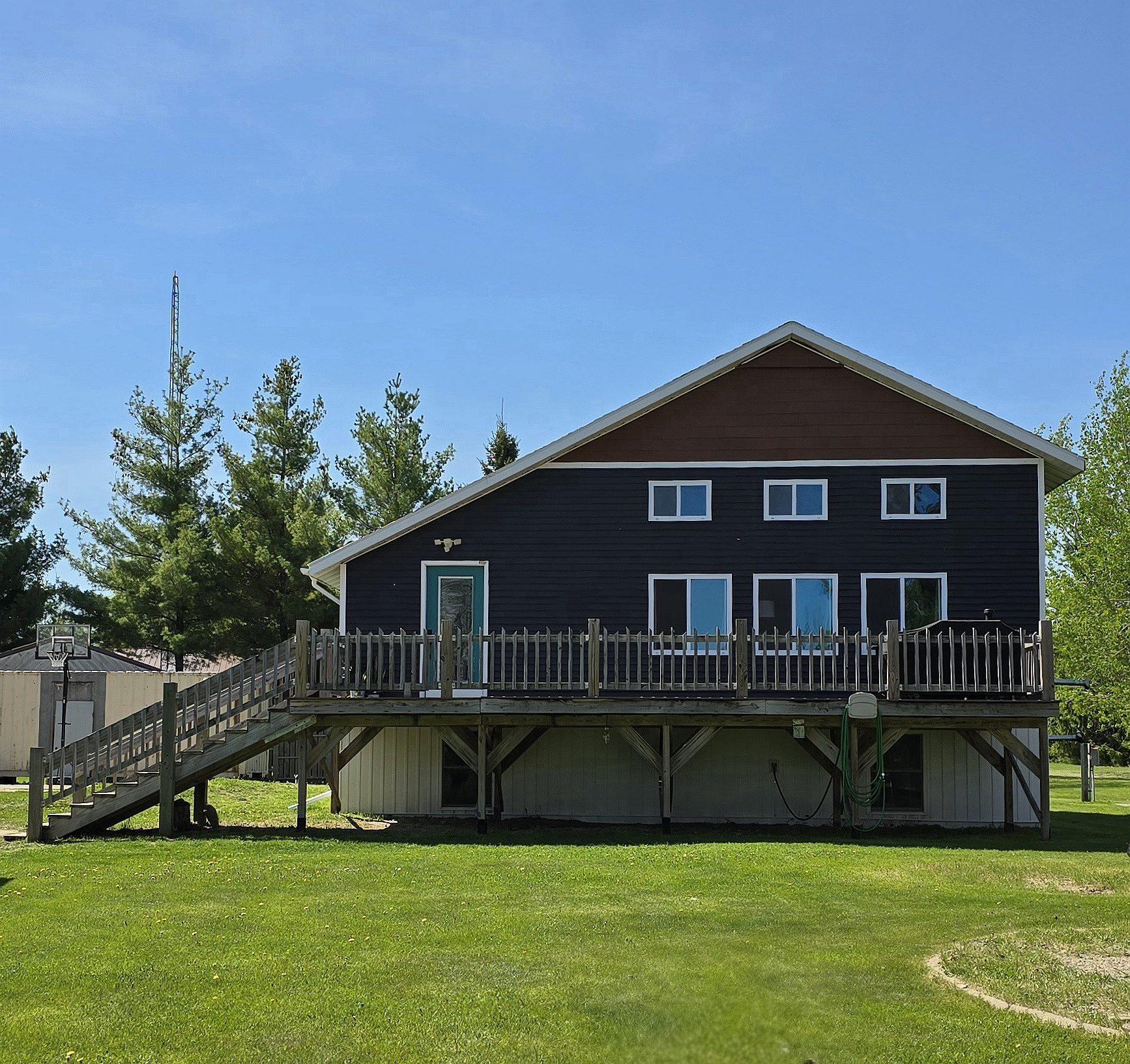 326 2nd Avenue E Property Photo 1